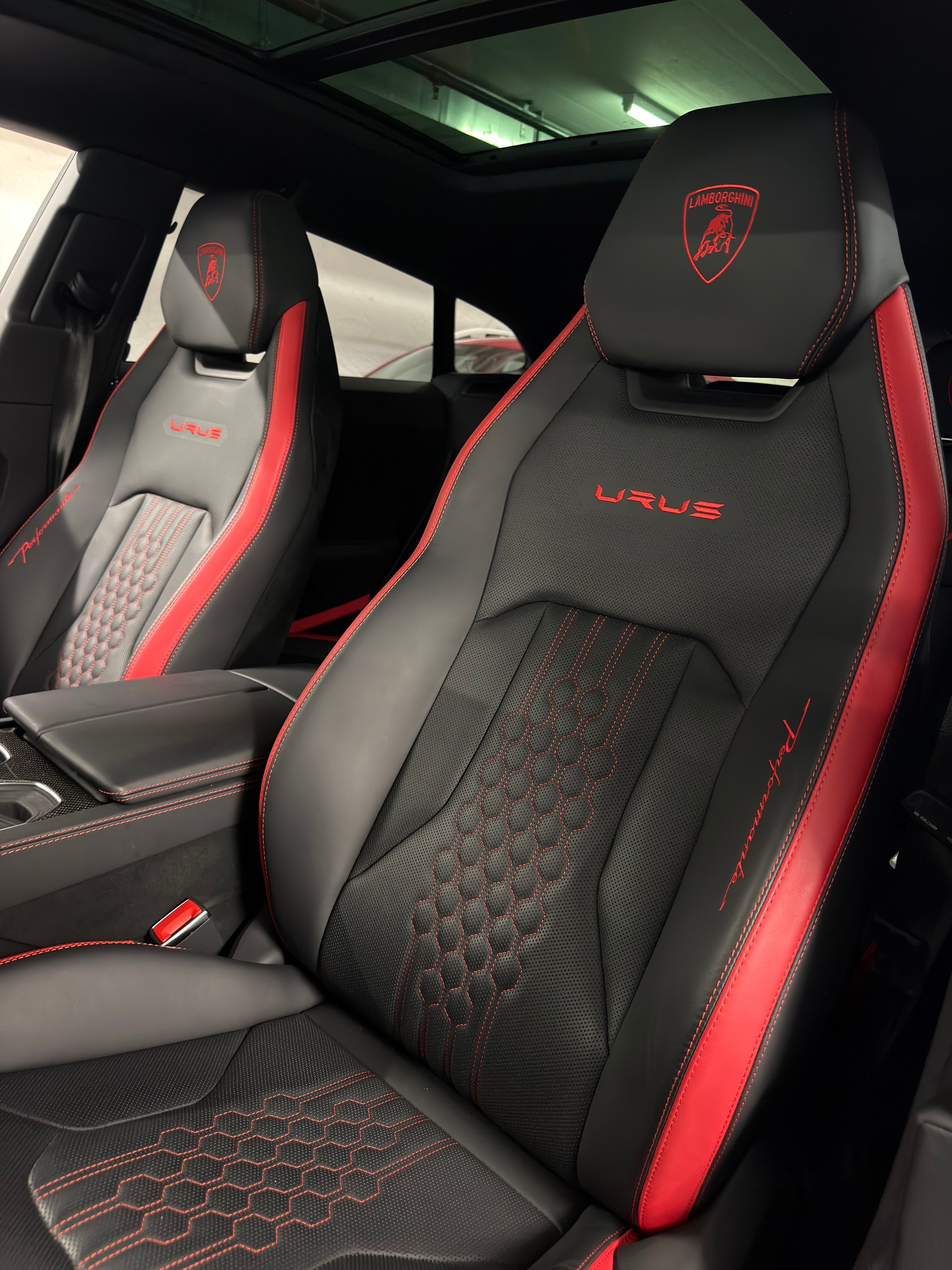 LAMBORGHINI Urus E-Gear Performante-image-9