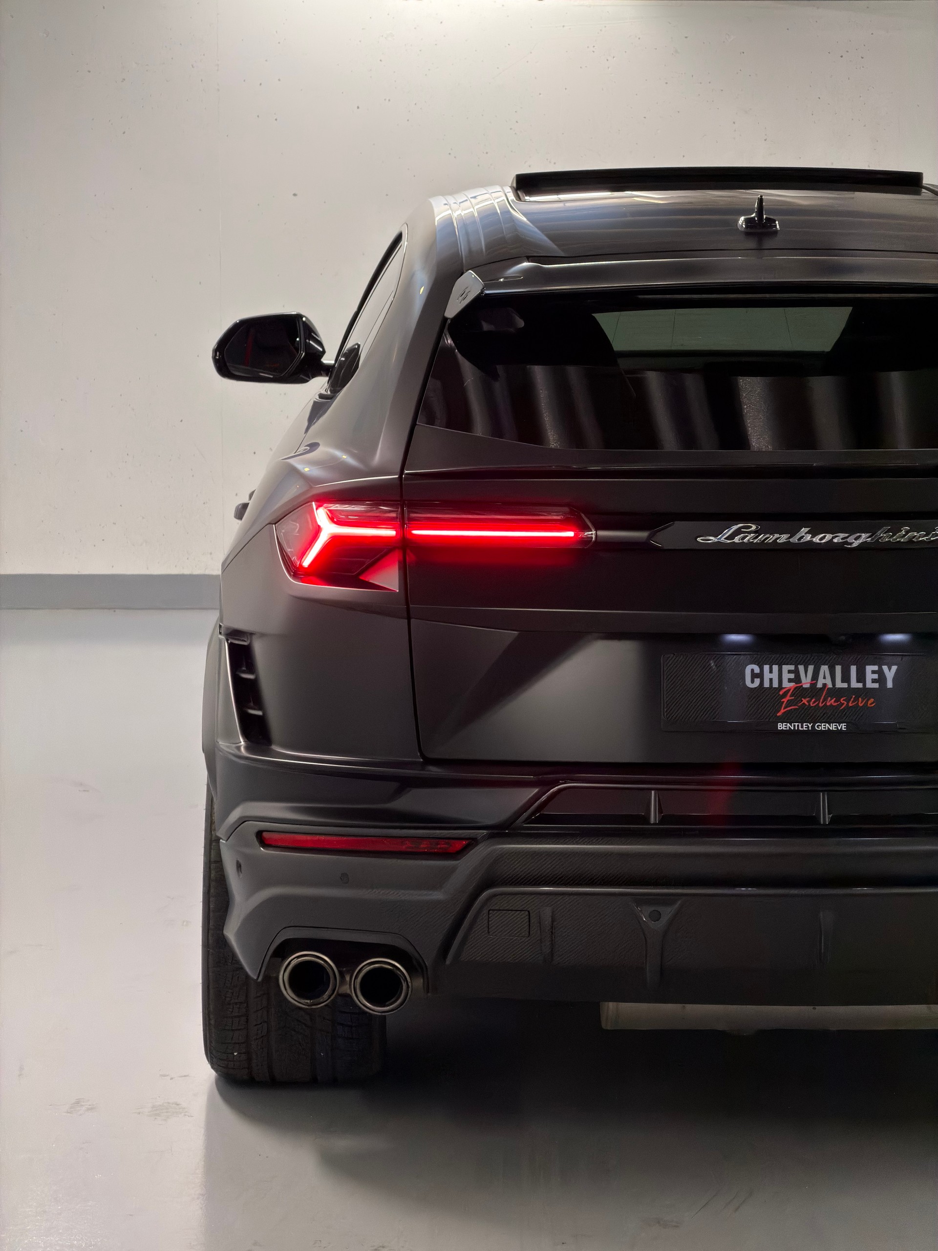 LAMBORGHINI Urus E-Gear Performante-image-24