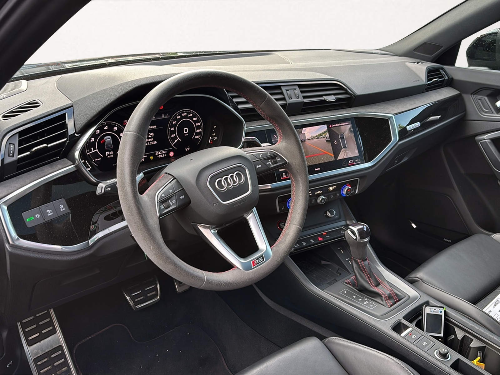 AUDI RS Q3 Sportback quattro S tronic-image-8