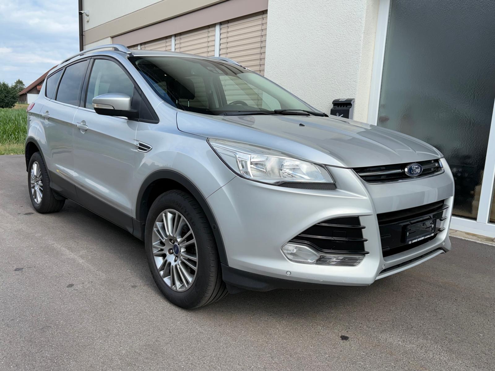 FORD Kuga 2.0 TDCi Titanium 4WD Leder Panorama AHK Kamera PDC V+H-image-0