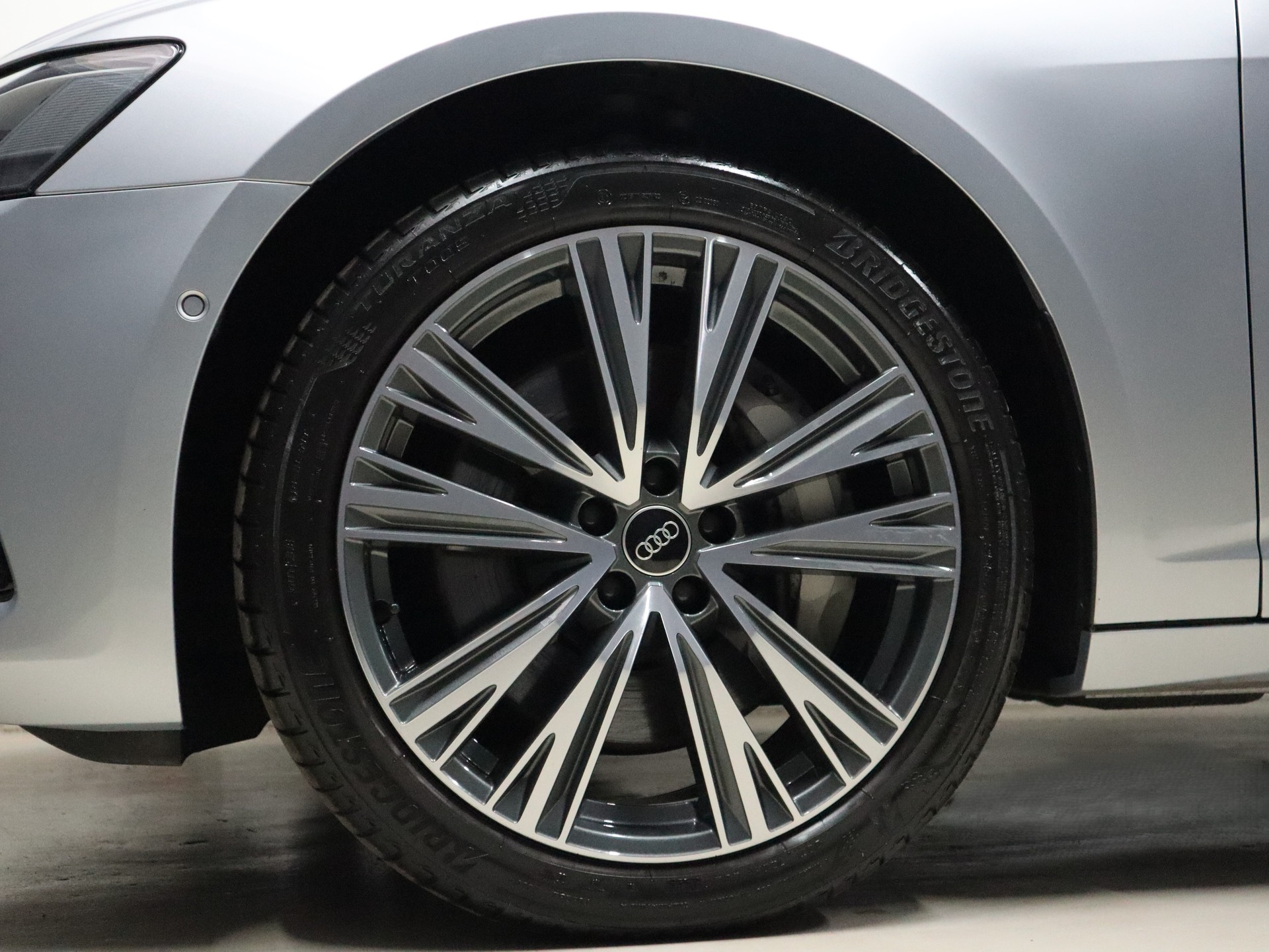 AUDI A6 Limousine 55 TFSI Sport quattro S-tronic - Panorama - Navi - Leder - LED - Kamera - 340 PS-image-7