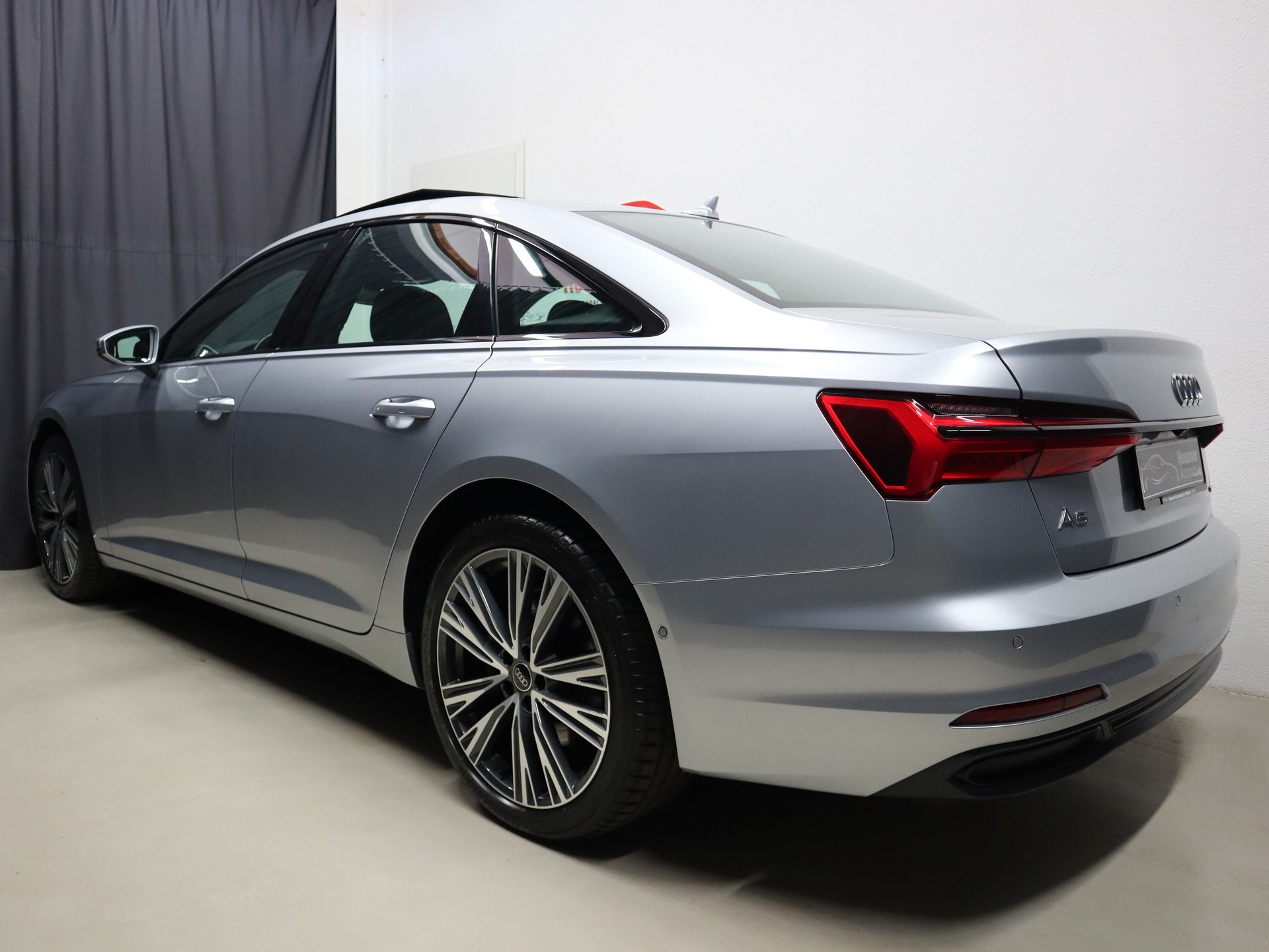 AUDI A6 Limousine 55 TFSI Sport quattro S-tronic - Panorama - Navi - Leder - LED - Kamera - 340 PS-showroom-element-3