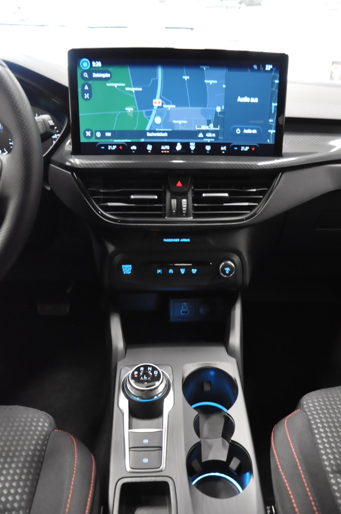 FORD Focus 1.5 EcoBlue TDCi ST-Line Automatic-image-18