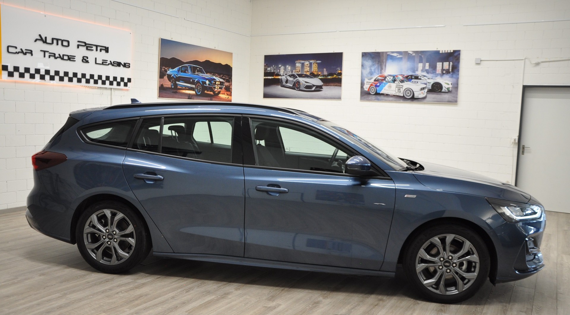 FORD Focus 1.5 EcoBlue TDCi ST-Line Automatic-image-4