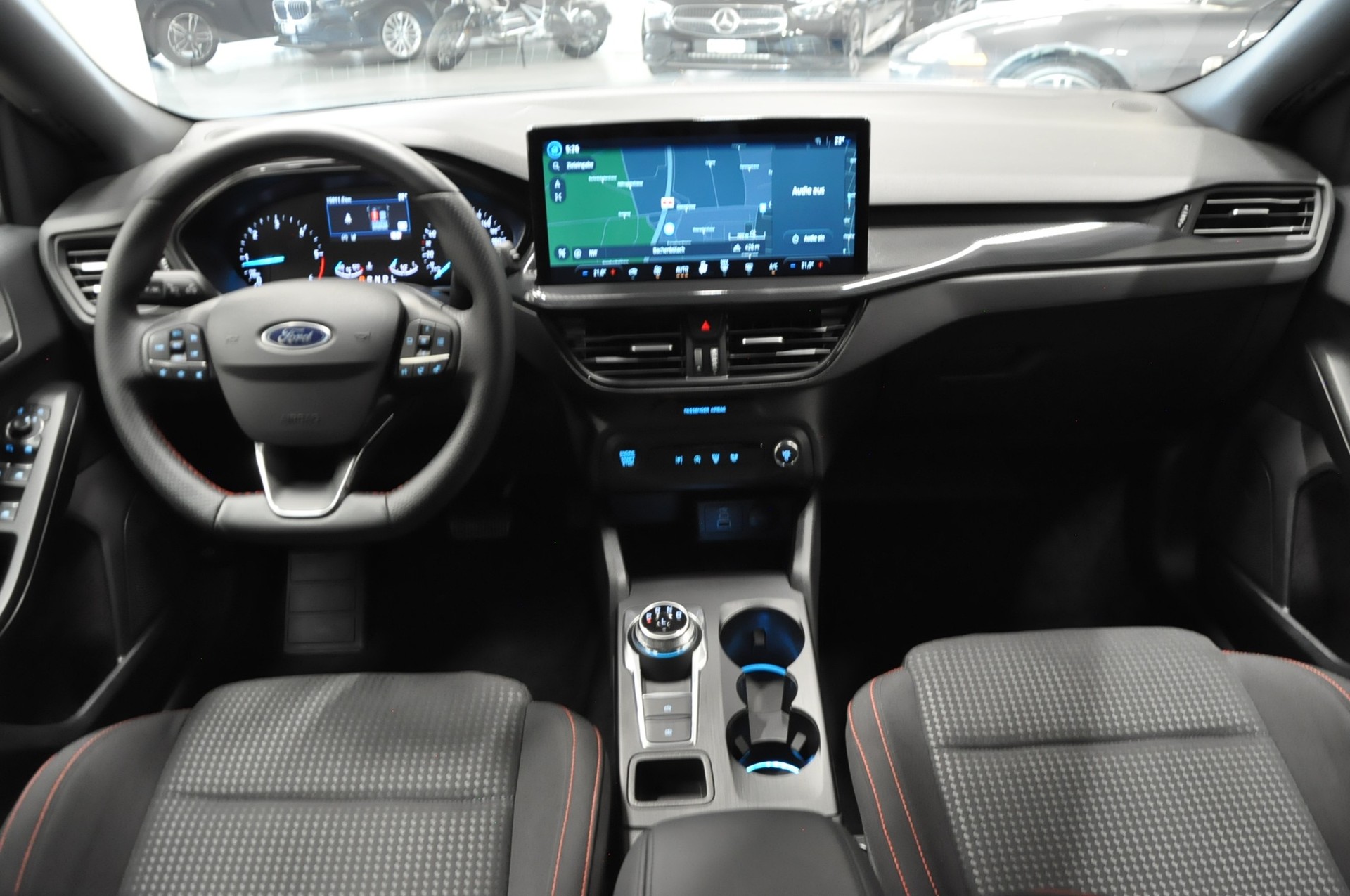 FORD Focus 1.5 EcoBlue TDCi ST-Line Automatic-image-16