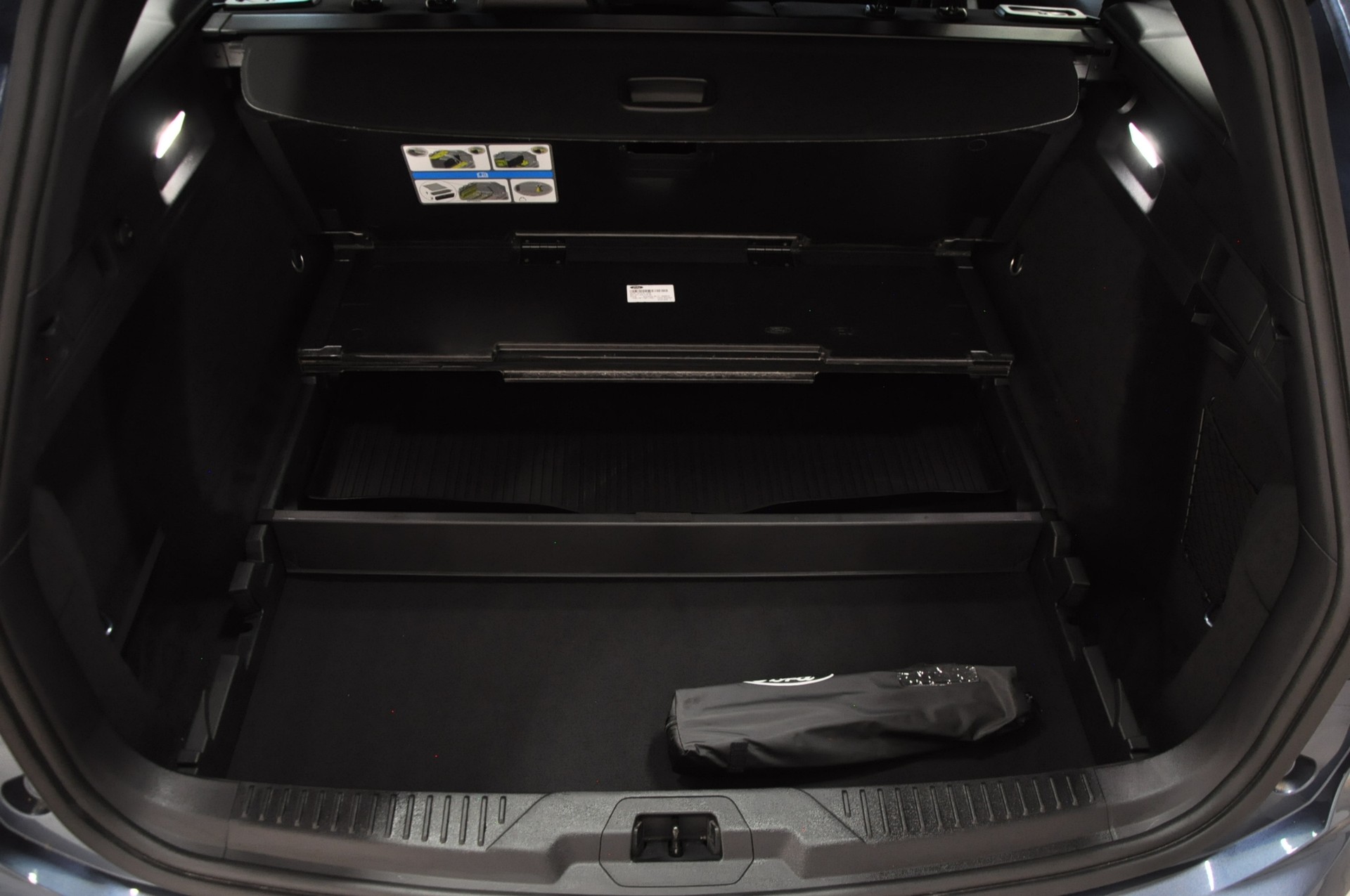 FORD Focus 1.5 EcoBlue TDCi ST-Line Automatic-image-21