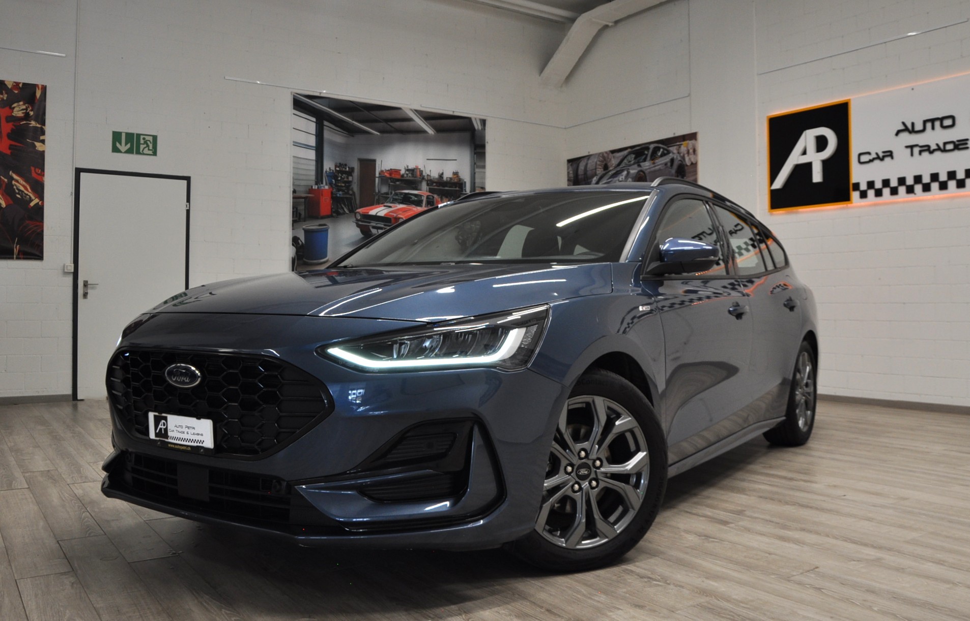 FORD Focus 1.5 EcoBlue TDCi ST-Line Automatic-image-1