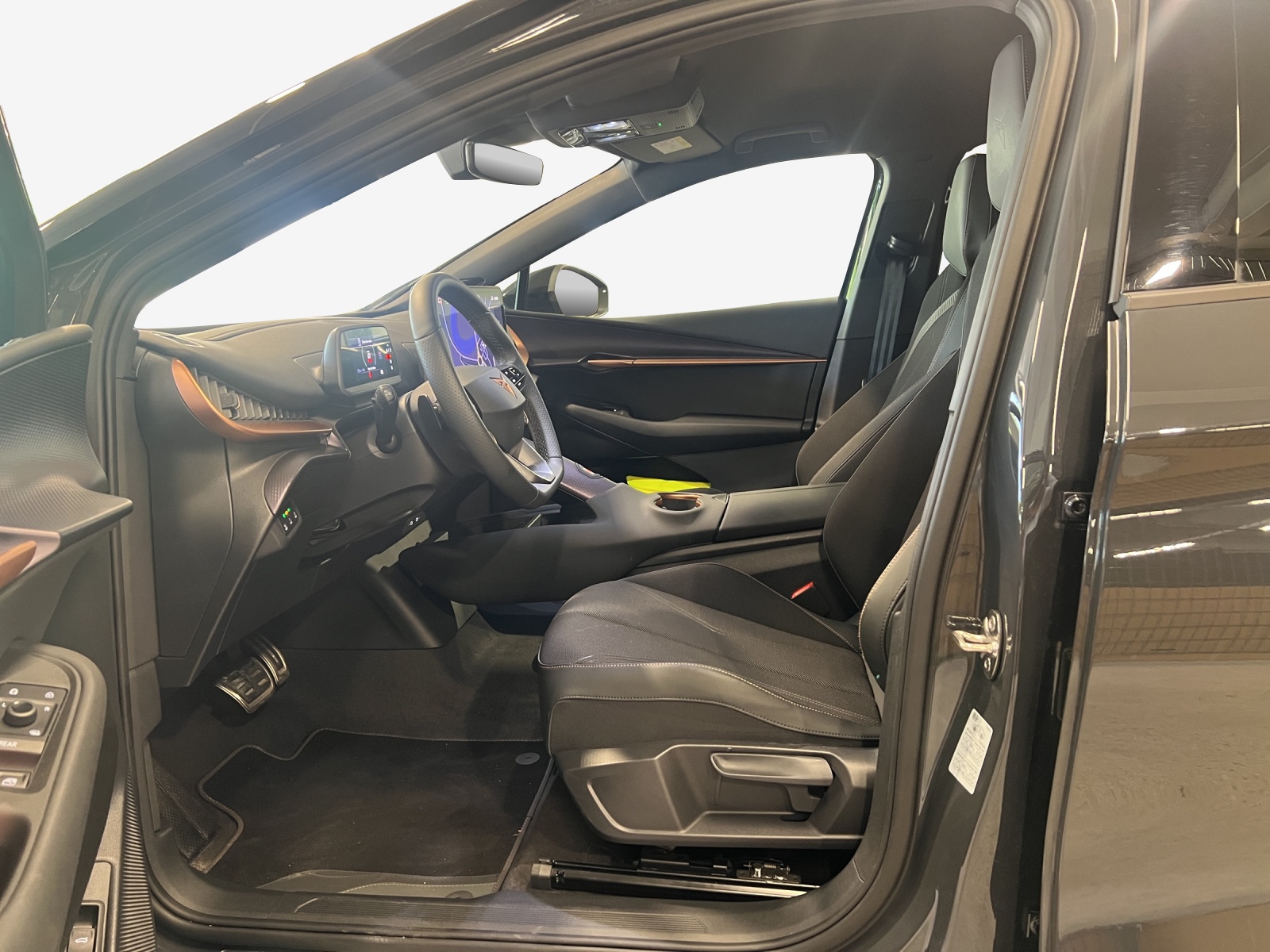 CUPRA Tavascan Type 8 77 kWh VZ-image-8