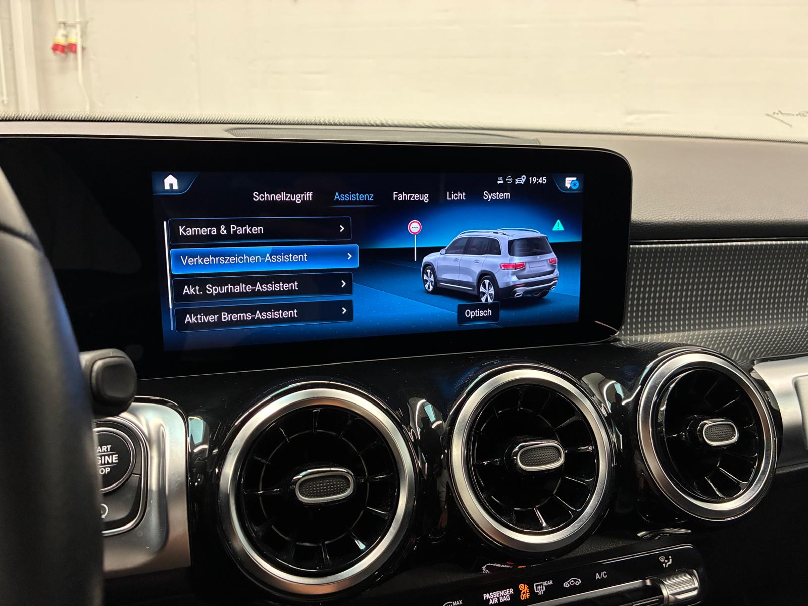 MERCEDES-BENZ GLB 180 Limited Silver&Black Edition 7G-Tronic 2Jahre Garantie-image-19
