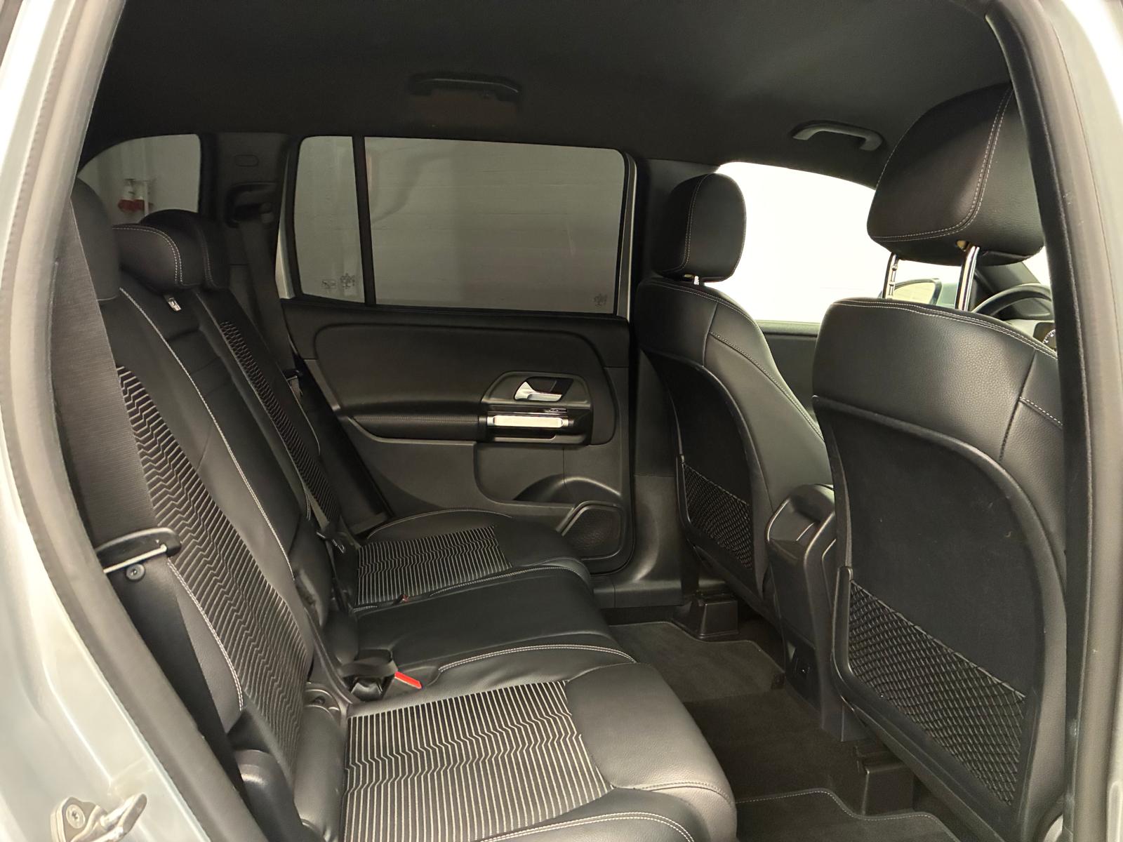 MERCEDES-BENZ GLB 180 Limited Silver&Black Edition 7G-Tronic 2Jahre Garantie-image-13