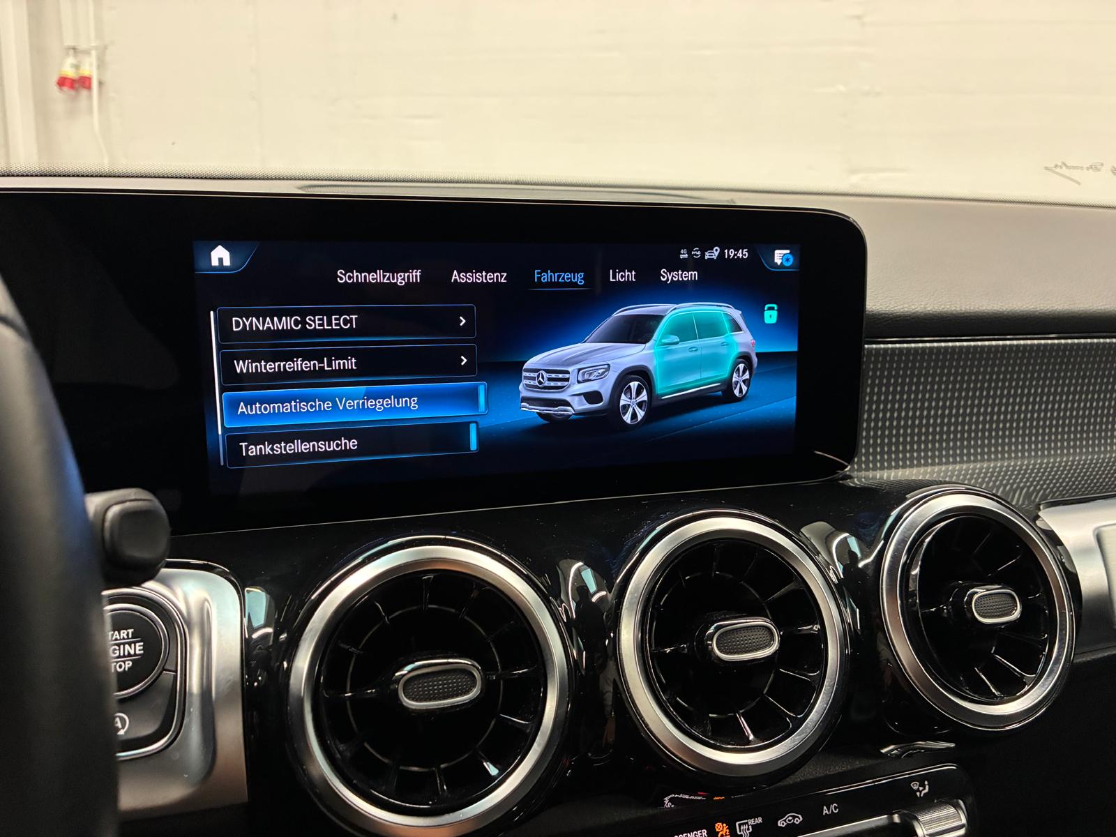 MERCEDES-BENZ GLB 180 Limited Silver&Black Edition 7G-Tronic 2Jahre Garantie-image-25