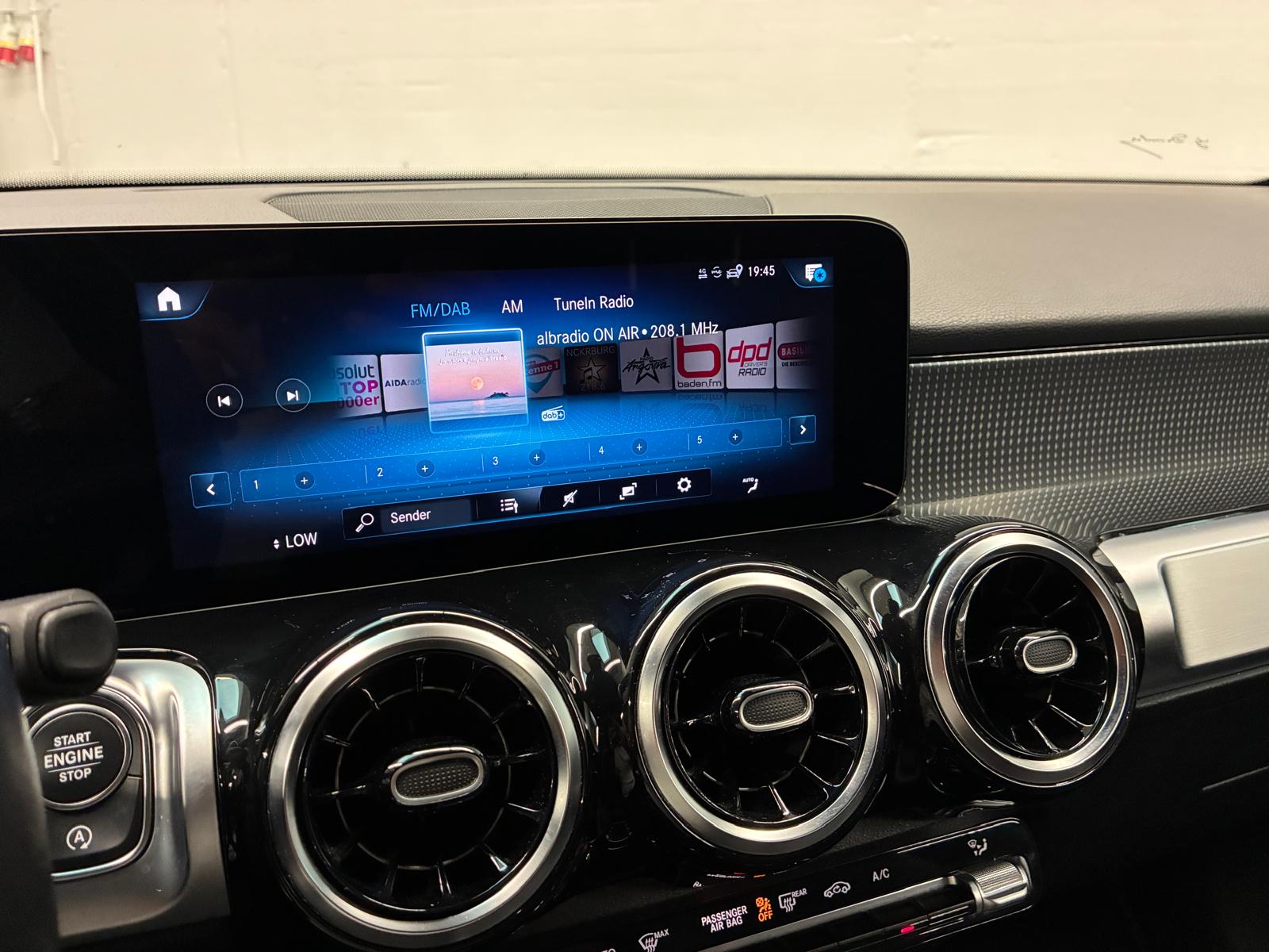 MERCEDES-BENZ GLB 180 Limited Silver&Black Edition 7G-Tronic 2Jahre Garantie-image-21