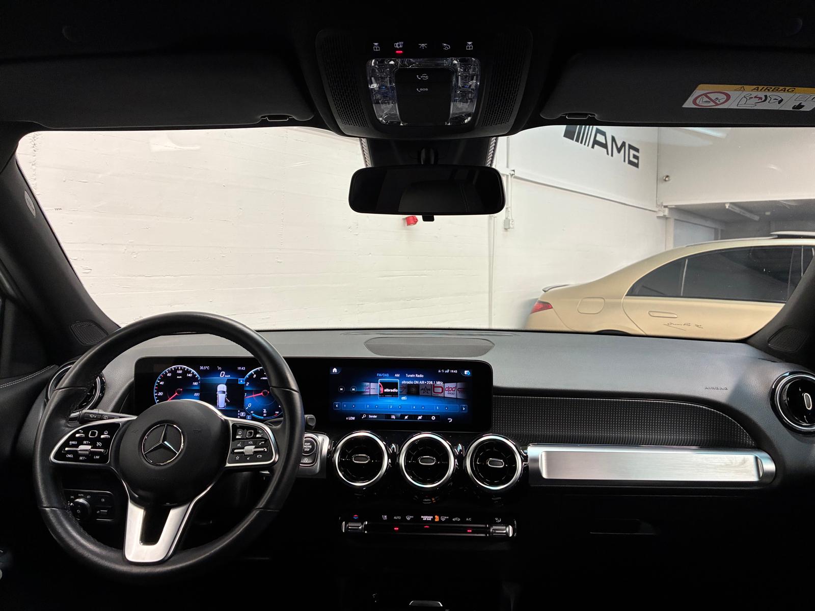 MERCEDES-BENZ GLB 180 Limited Silver&Black Edition 7G-Tronic 2Jahre Garantie-image-10
