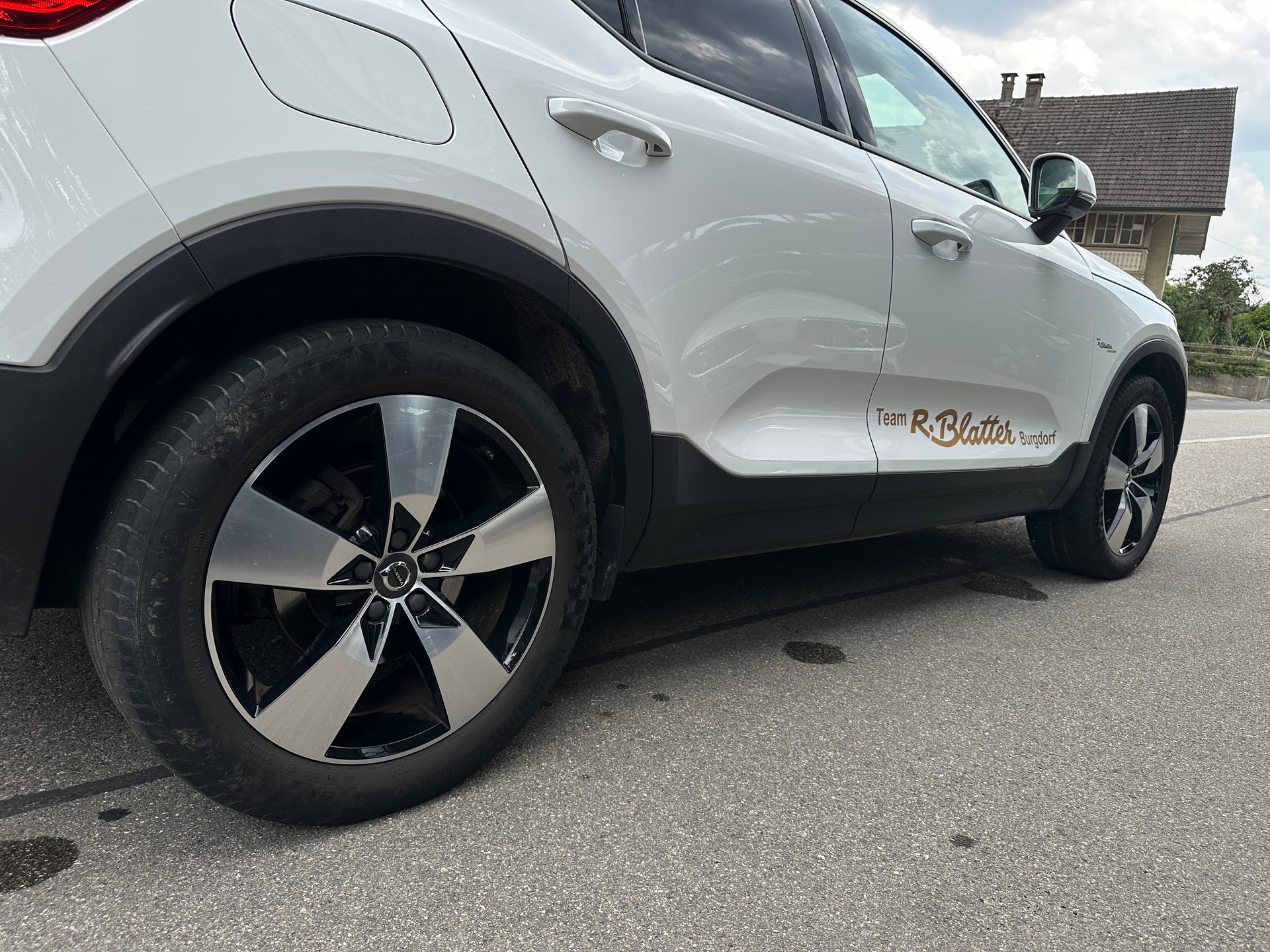 VOLVO XC40 T5 AWD Momentum Geartronic-image-19