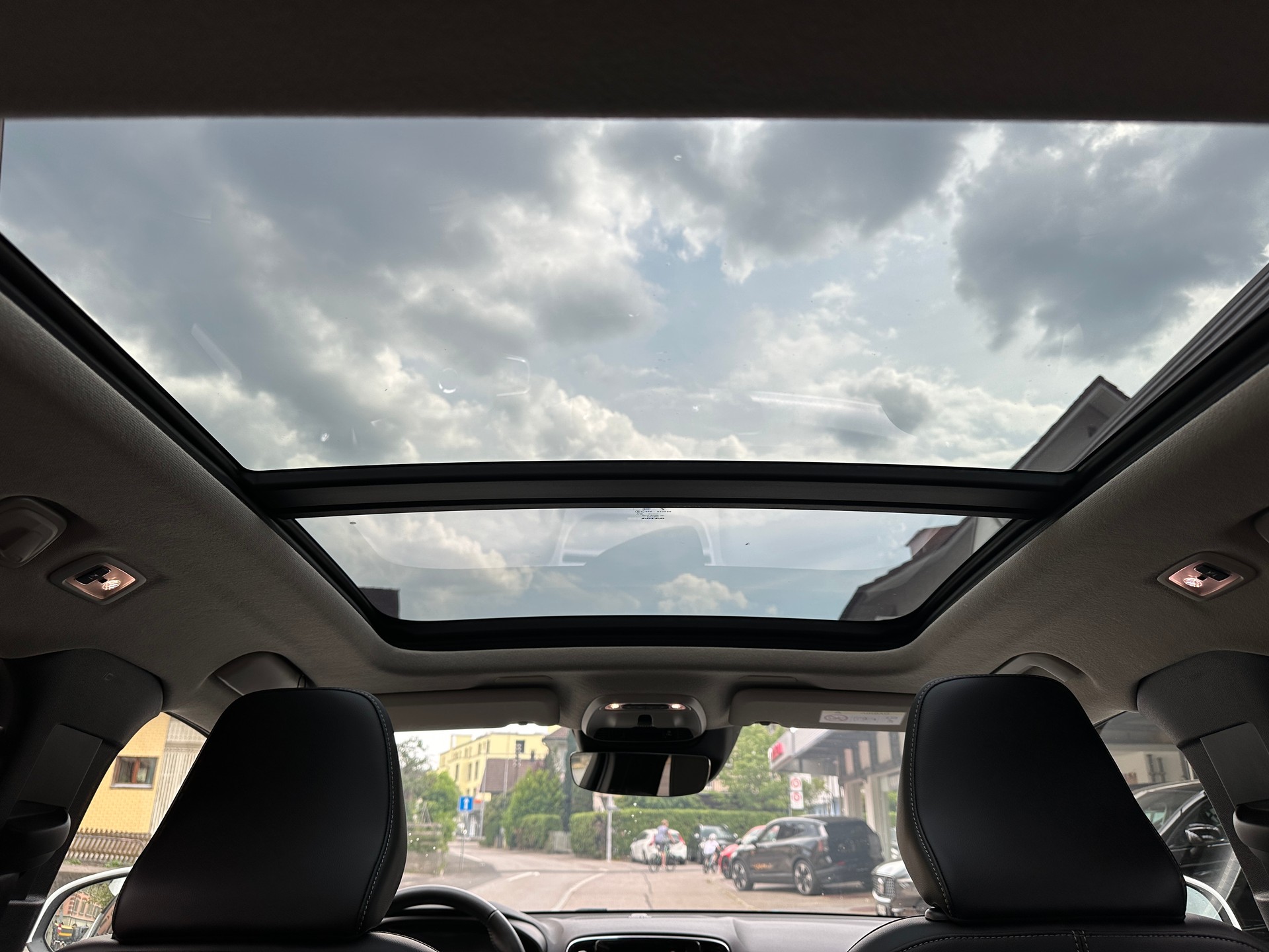 VOLVO XC40 T5 AWD Momentum Geartronic-image-18