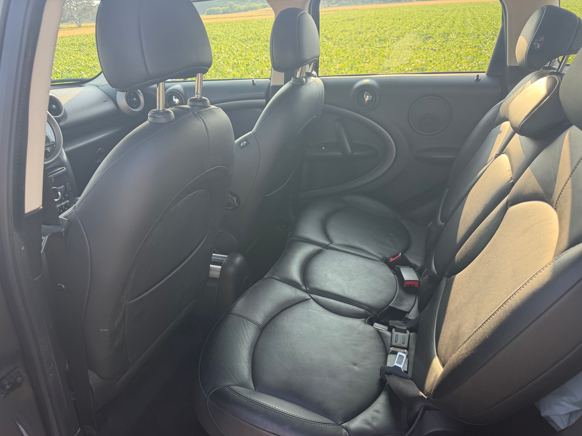 MINI Countryman Cooper S FWD Steptronic-image-12