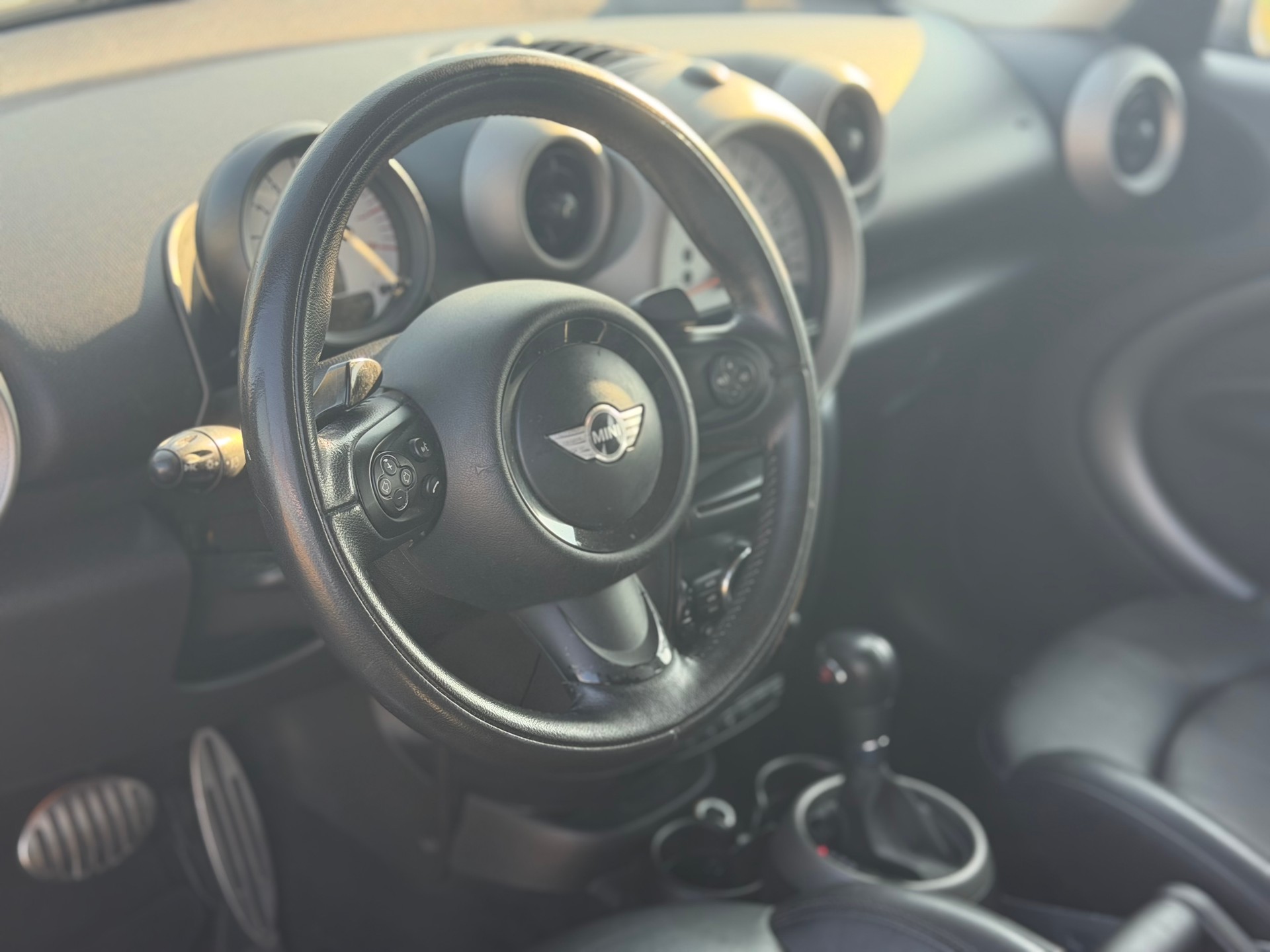 MINI Countryman Cooper S FWD Steptronic-image-9