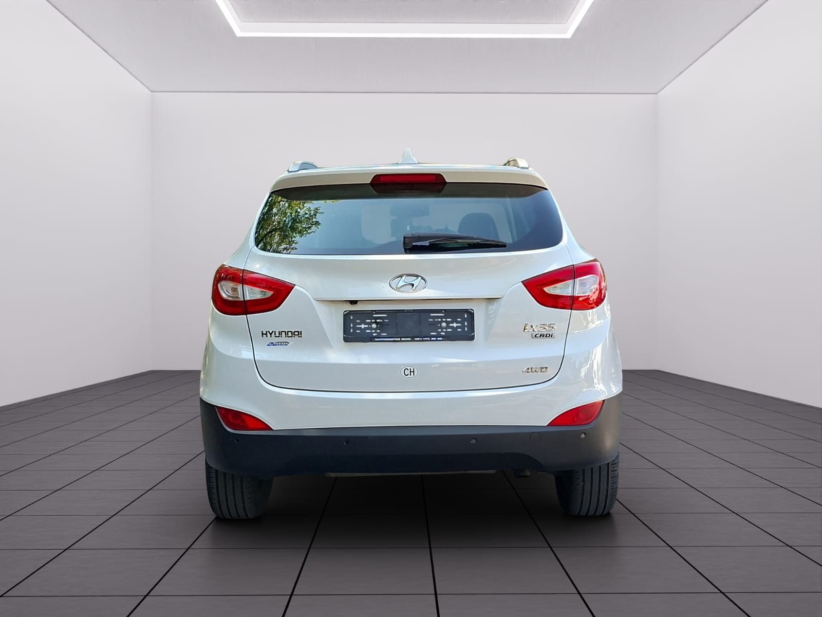 HYUNDAI iX 35 2.0 CRDi Premium 4WD Automatic-image-5