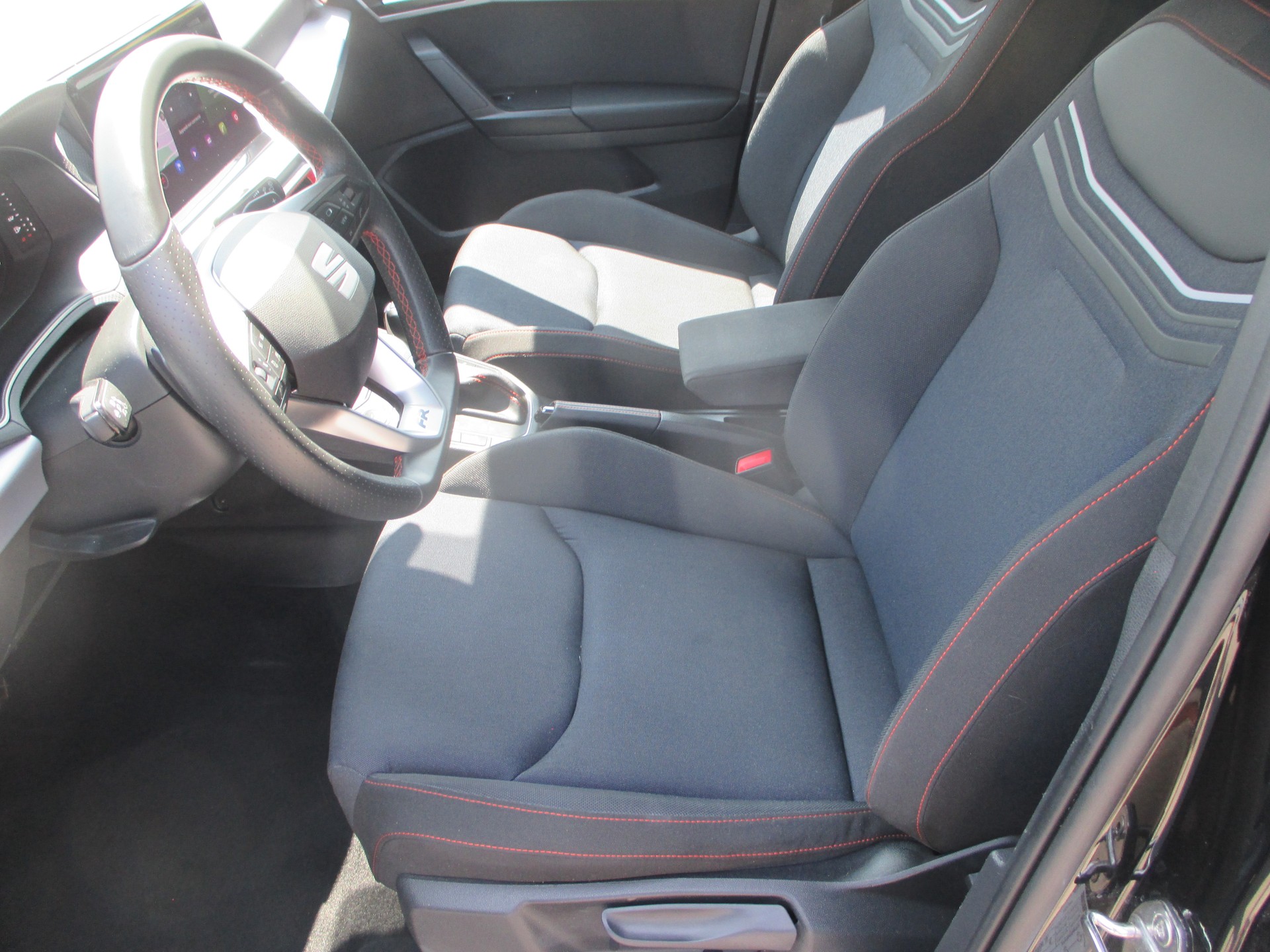 SEAT Ibiza 1.5 EcoTSI FR DSG-image-11