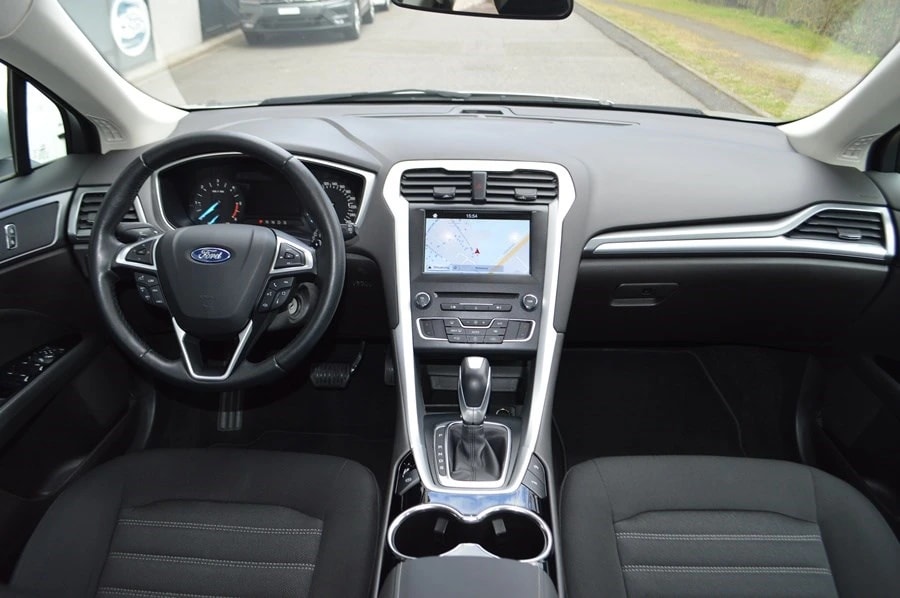 FORD Mondeo 2.0 TDCi Trend PowerShift-image-9