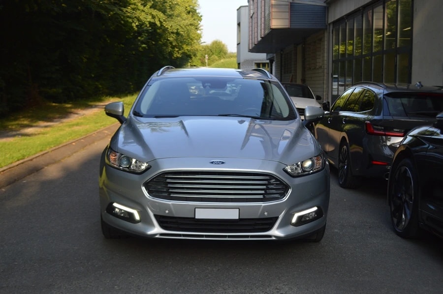 FORD Mondeo 2.0 TDCi Trend PowerShift-image-1