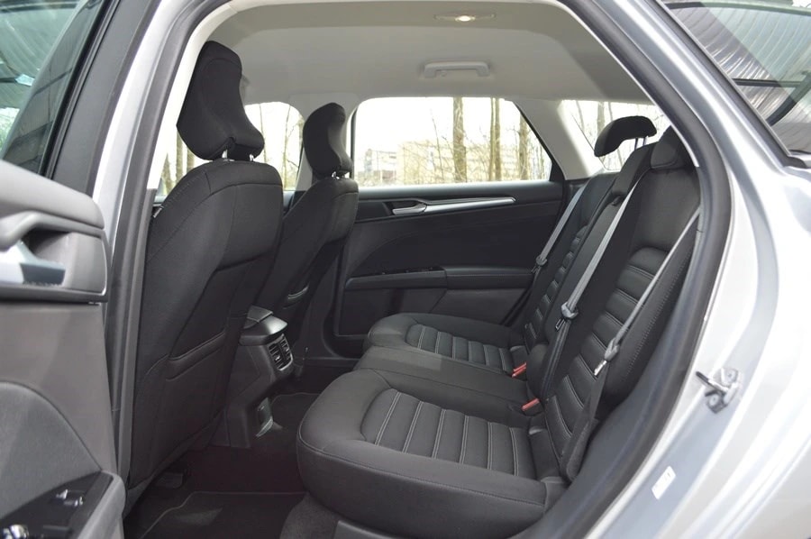FORD Mondeo 2.0 TDCi Trend PowerShift-image-6