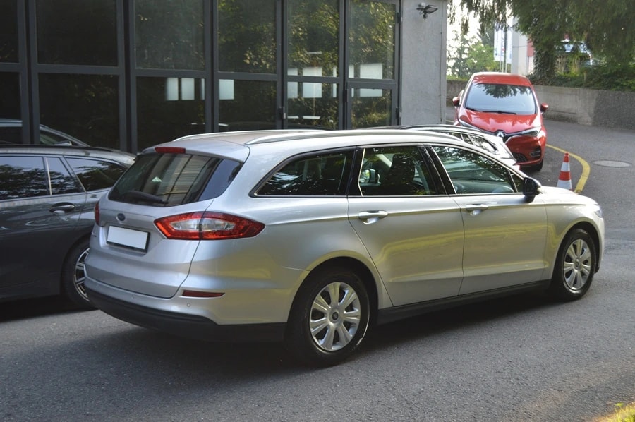FORD Mondeo 2.0 TDCi Trend PowerShift-image-3