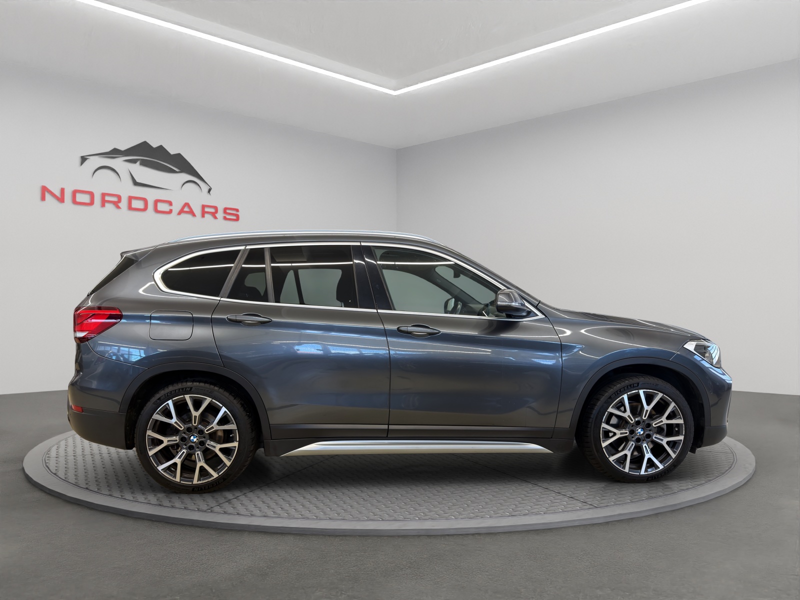 BMW X1 xDrive 25e xLine Steptronic-image-5