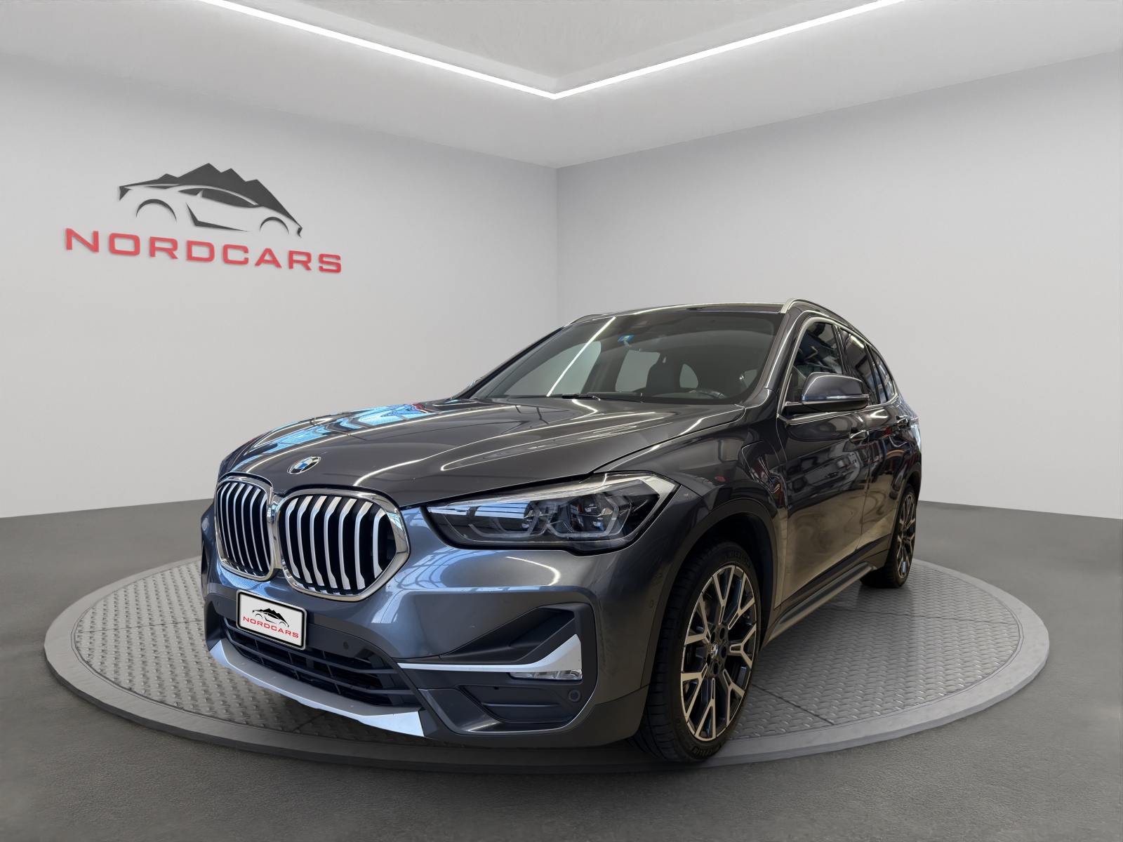 BMW X1 xDrive 25e xLine Steptronic-image-0