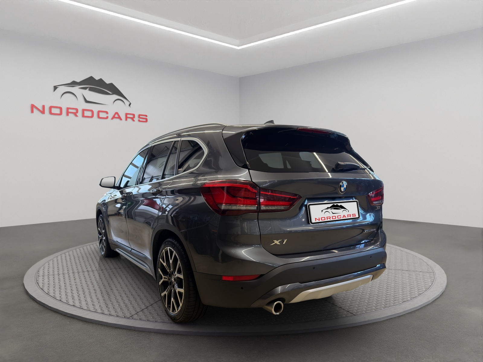 BMW X1 xDrive 25e xLine Steptronic-image-2