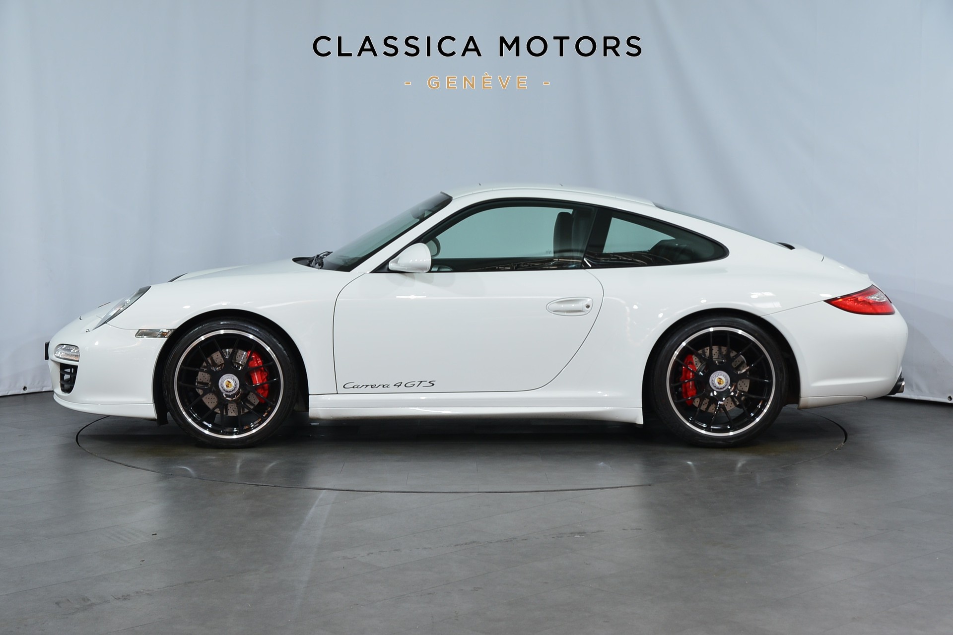 PORSCHE 911 Carrera 4 GTS PDK-image-6