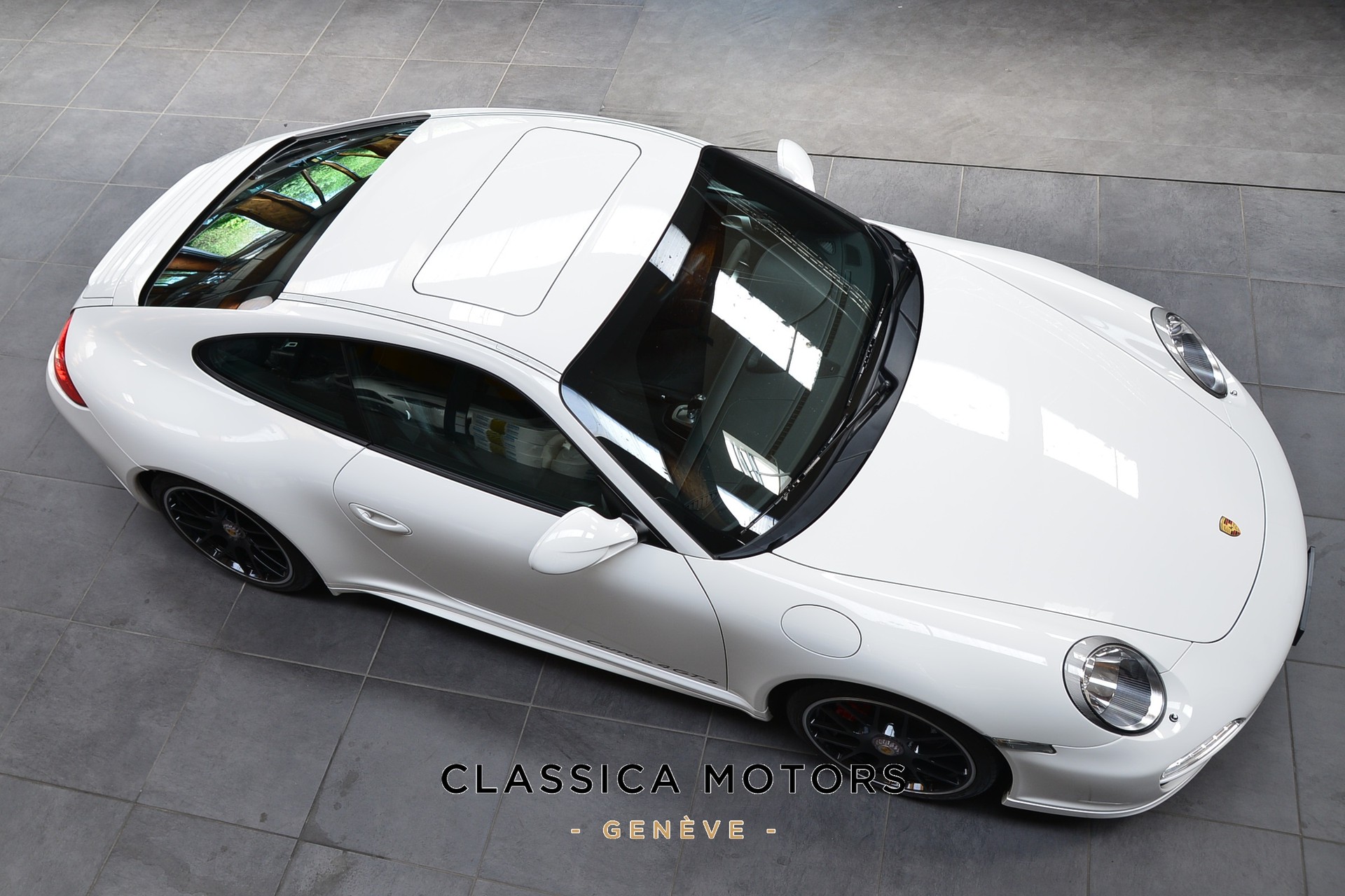 PORSCHE 911 Carrera 4 GTS PDK-image-14