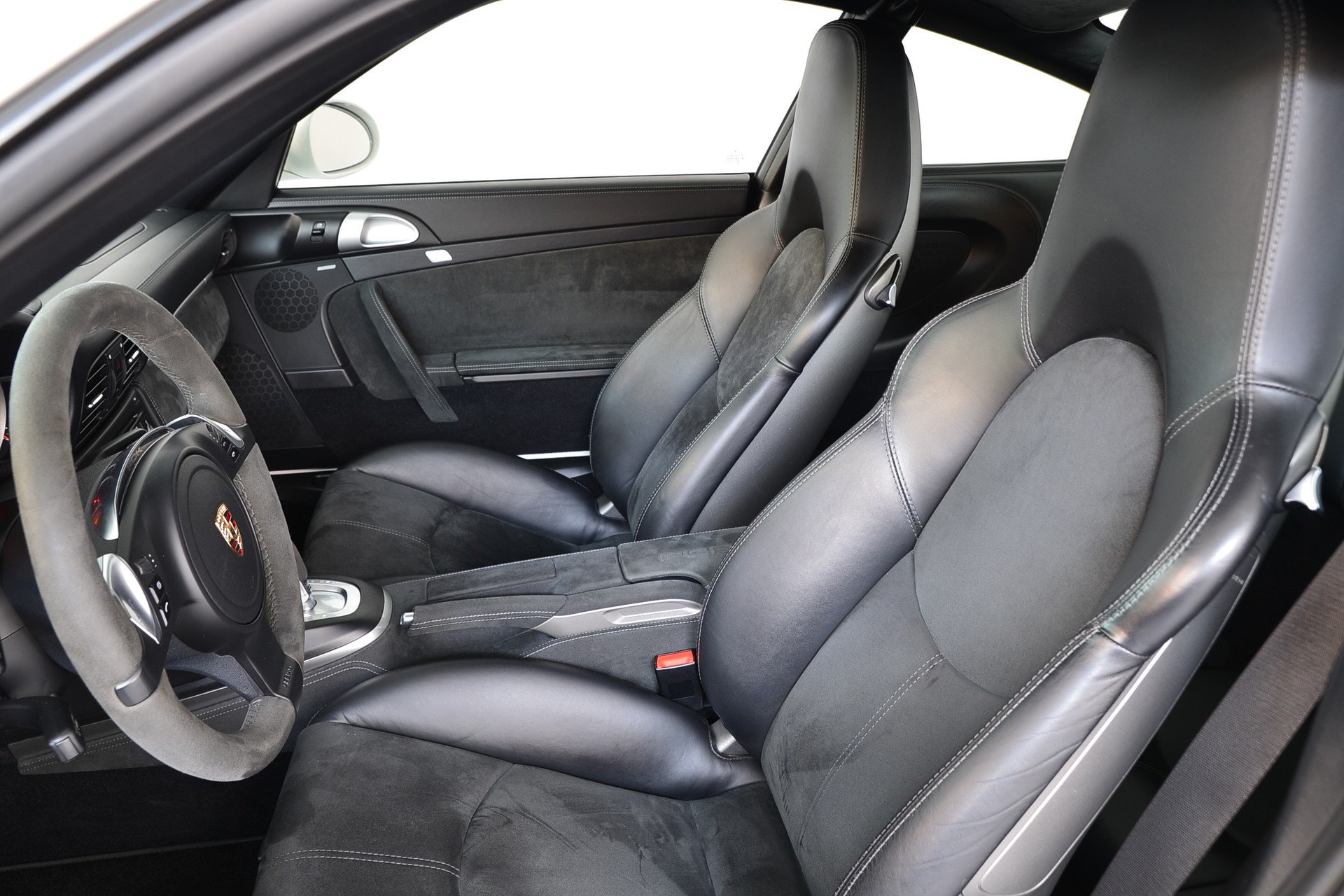 PORSCHE 911 Carrera 4 GTS PDK-image-11