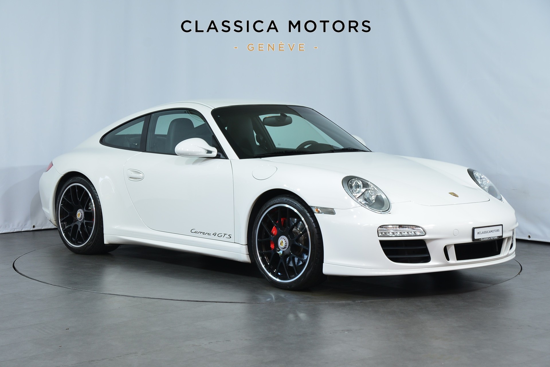 PORSCHE 911 Carrera 4 GTS PDK-image-1
