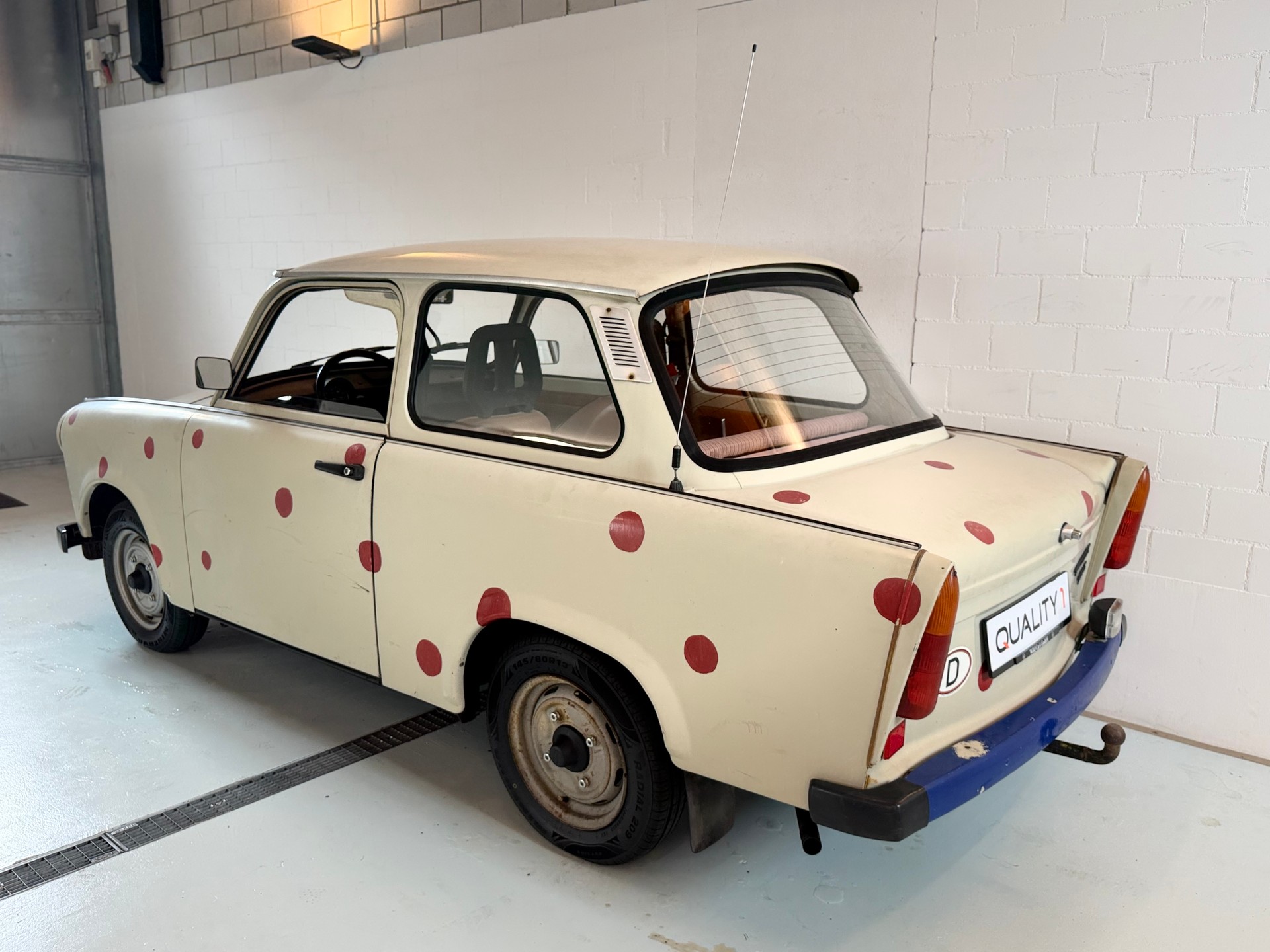 TRABANT 601 S-image-4