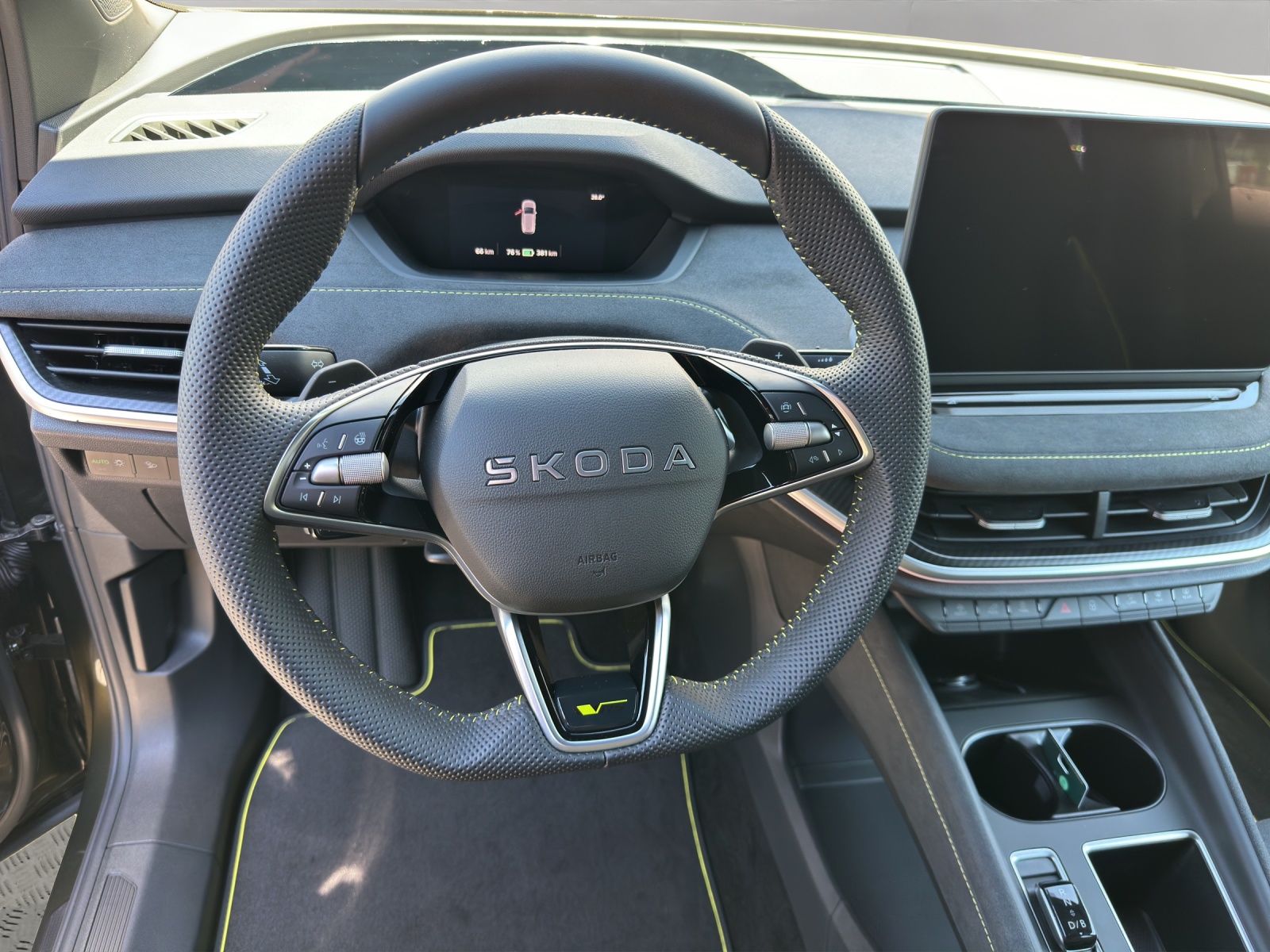 SKODA Enyaq 4x4 RS-image-10