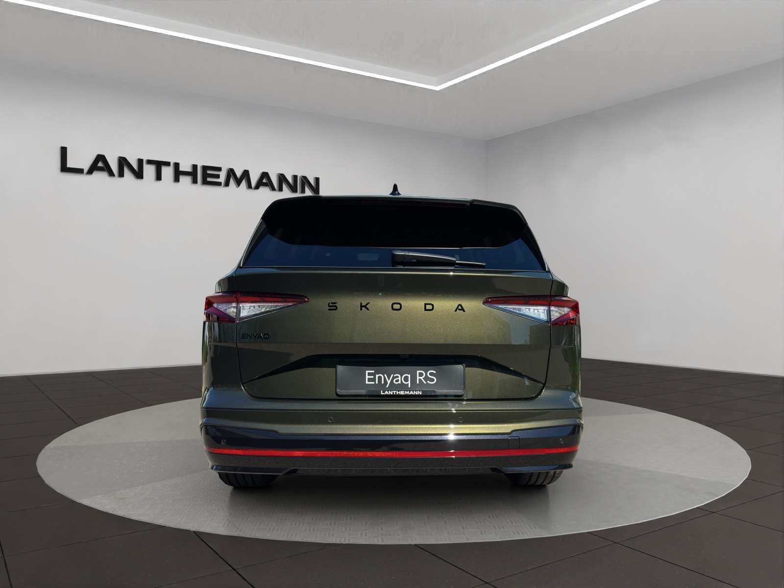 SKODA Enyaq 4x4 RS-image-3