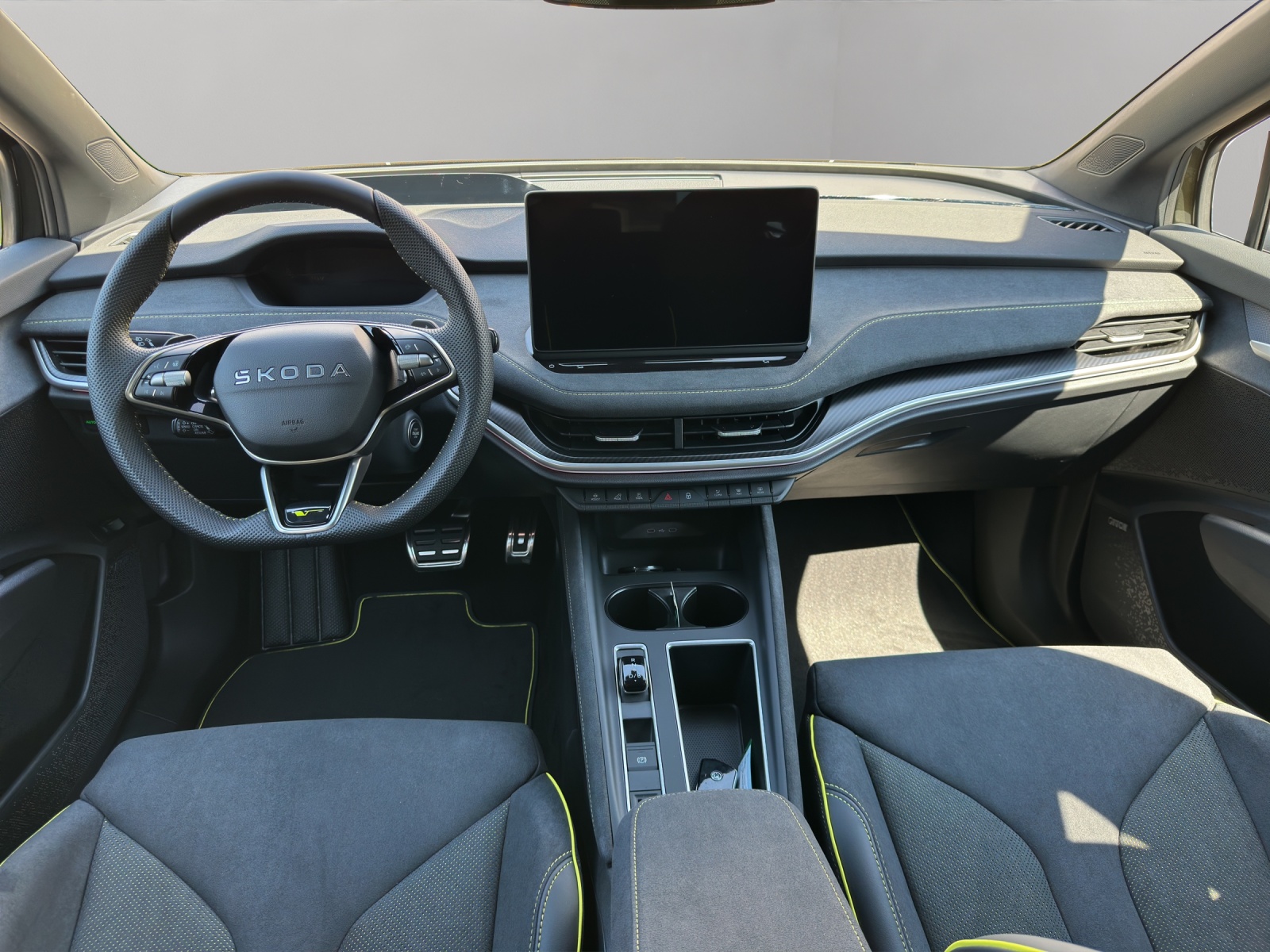 SKODA Enyaq 4x4 RS-image-9