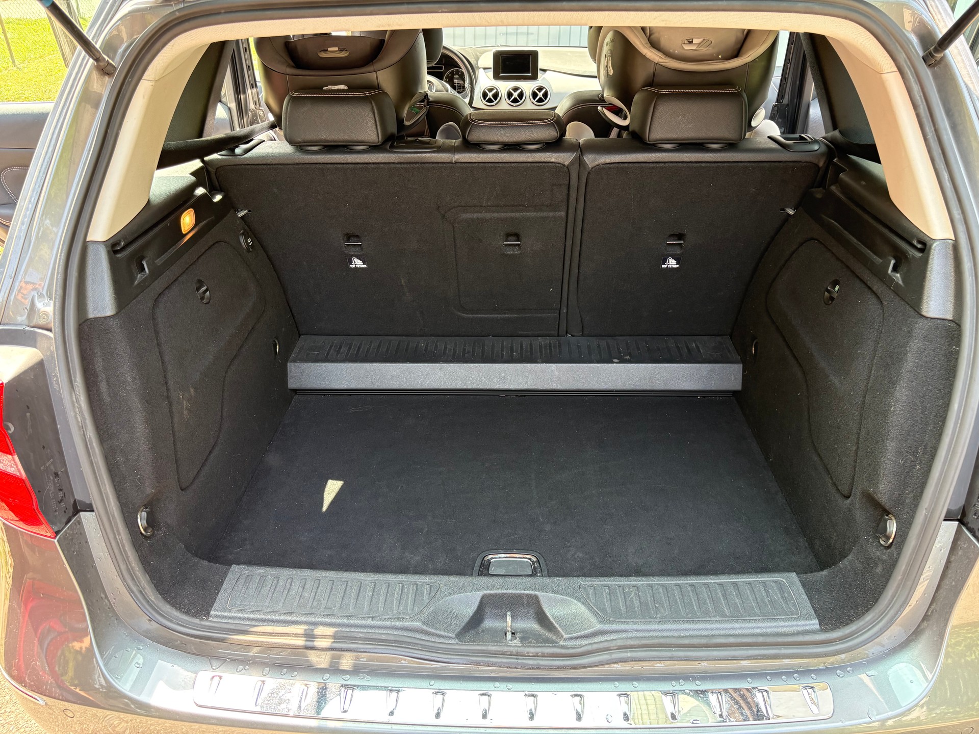 MERCEDES-BENZ B 180-image-4