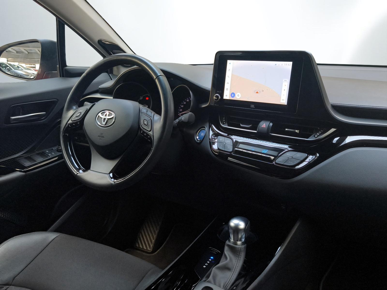 TOYOTA C-HR 1.8 VVTi HSD Trend-image-13