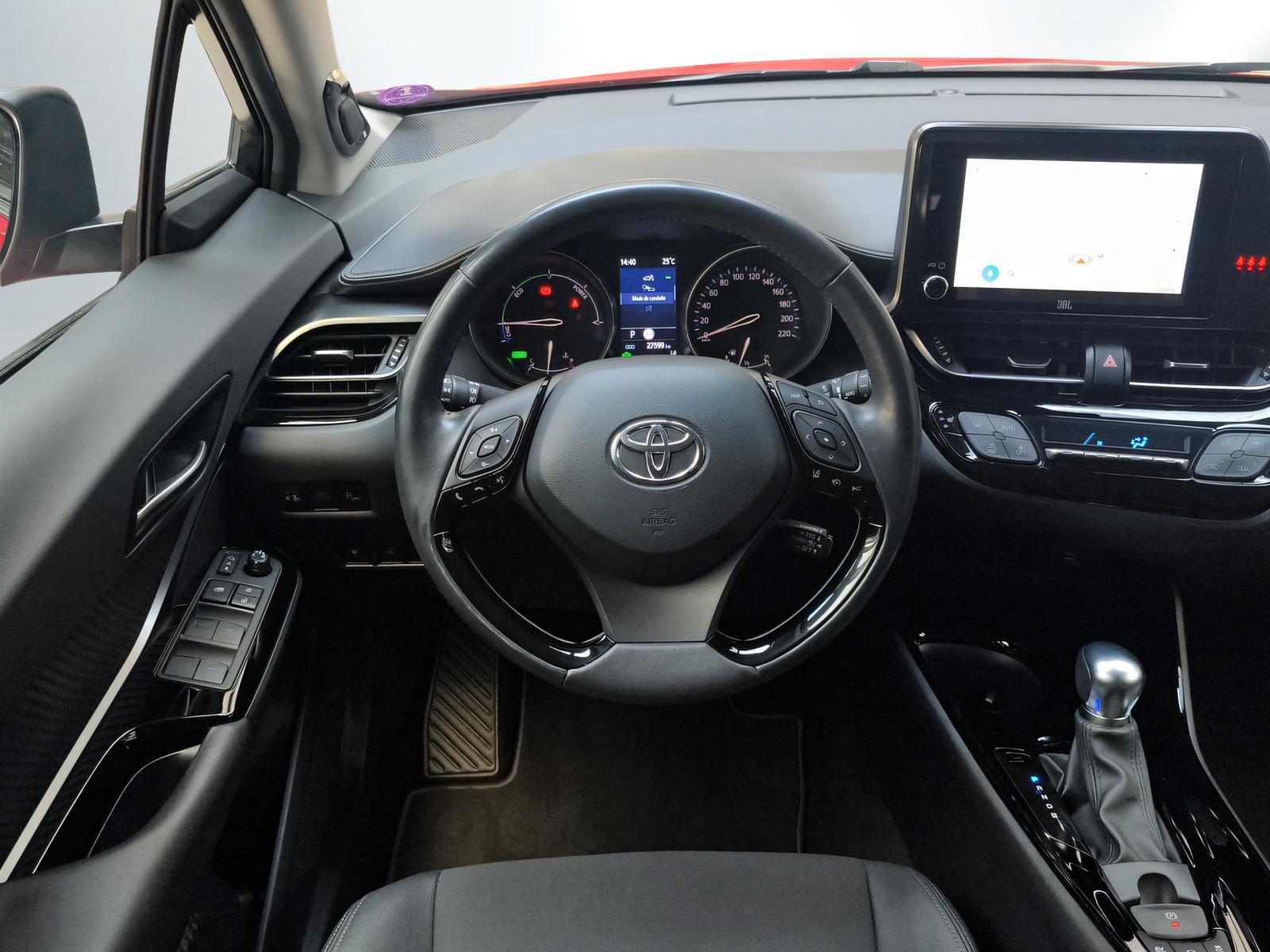 TOYOTA C-HR 1.8 VVTi HSD Trend-image-6
