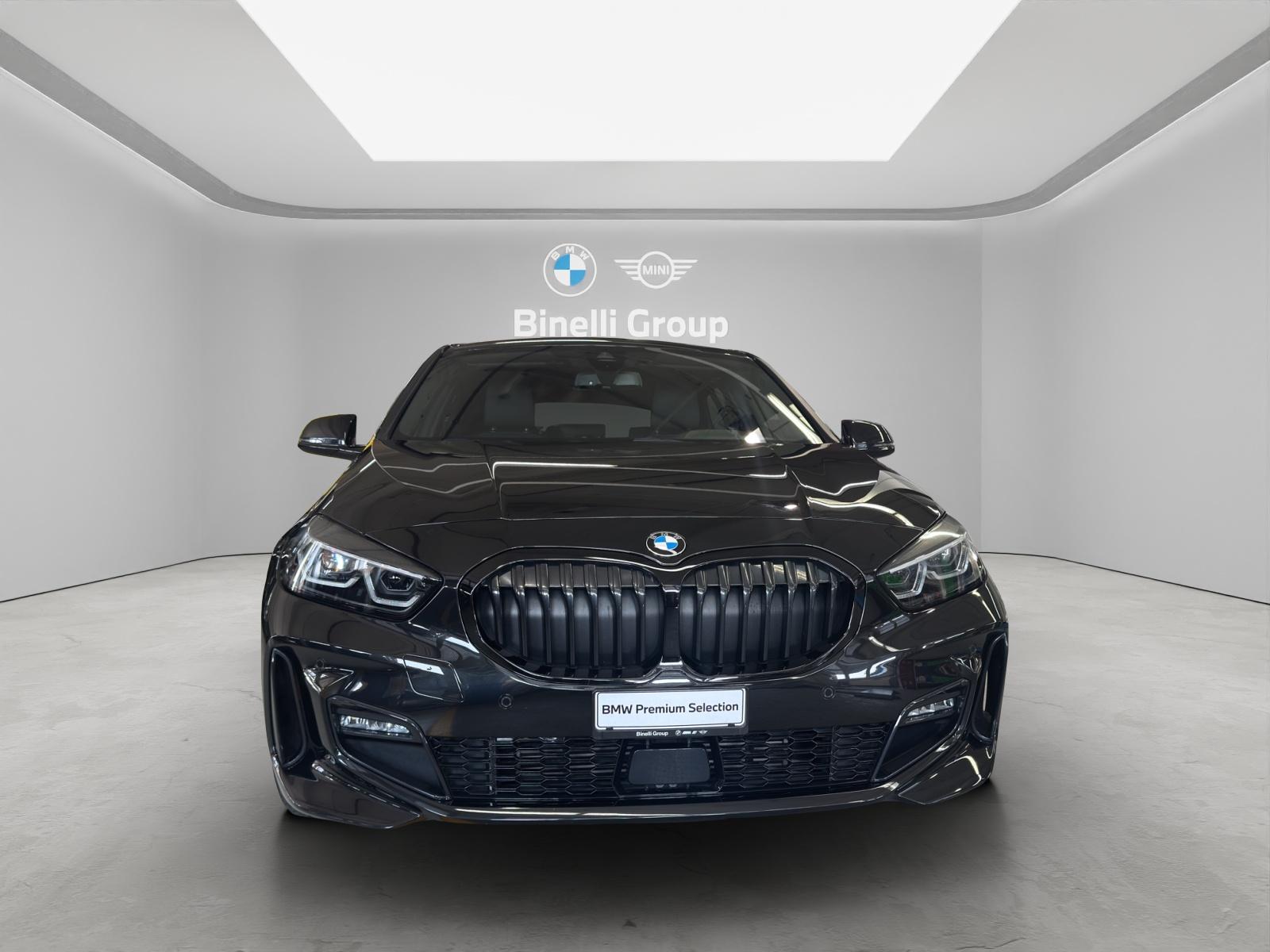 BMW 120d xDrive SAG-image-1