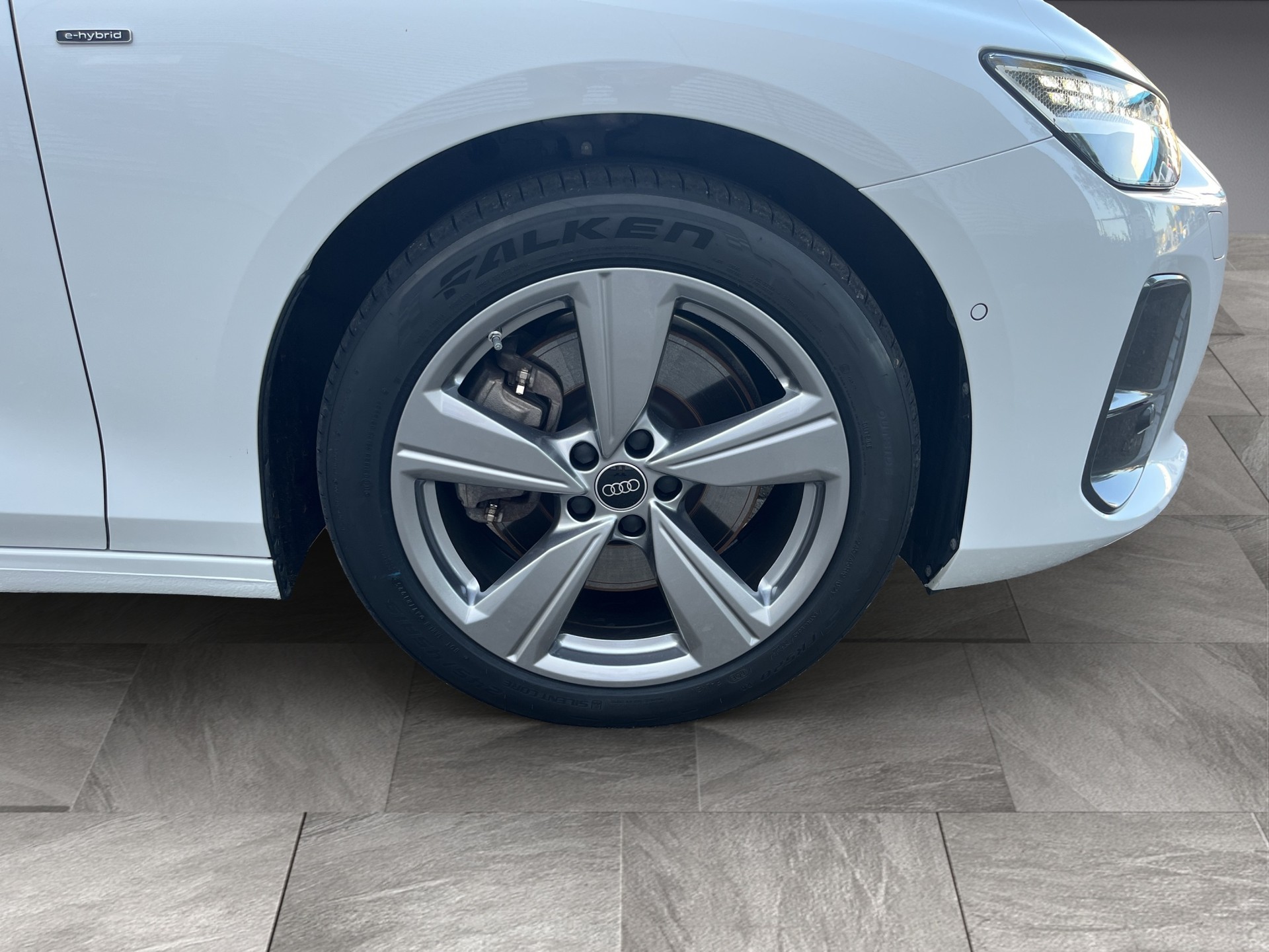AUDI A6 Avant e-hybrid qu 220 kW S tronic *Standklima, 360° Kamera, Allradlenkung, Head up, 5 Jahre Garantie*-image-17