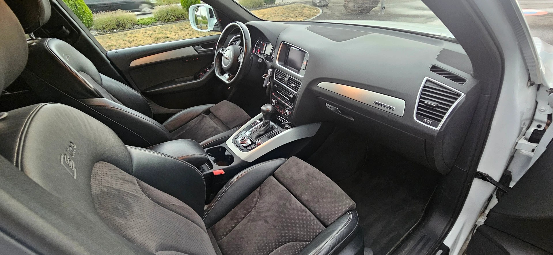 AUDI Q5 2.0 TDI quattro S-tronic-image-8