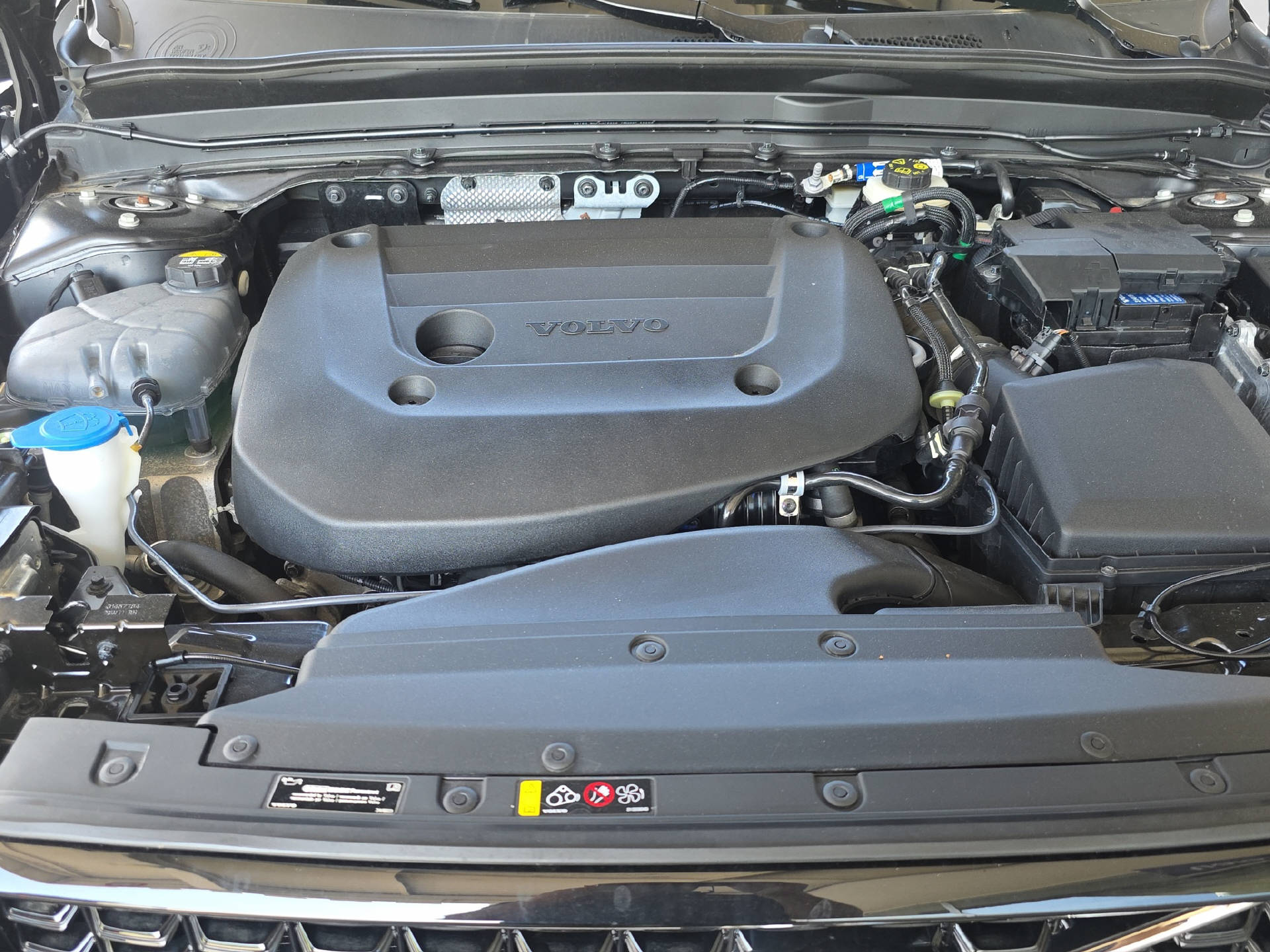 VOLVO XC40 B5 Benzin Mild Hybrid AWD Ultimate Dark Geartronic-image-15