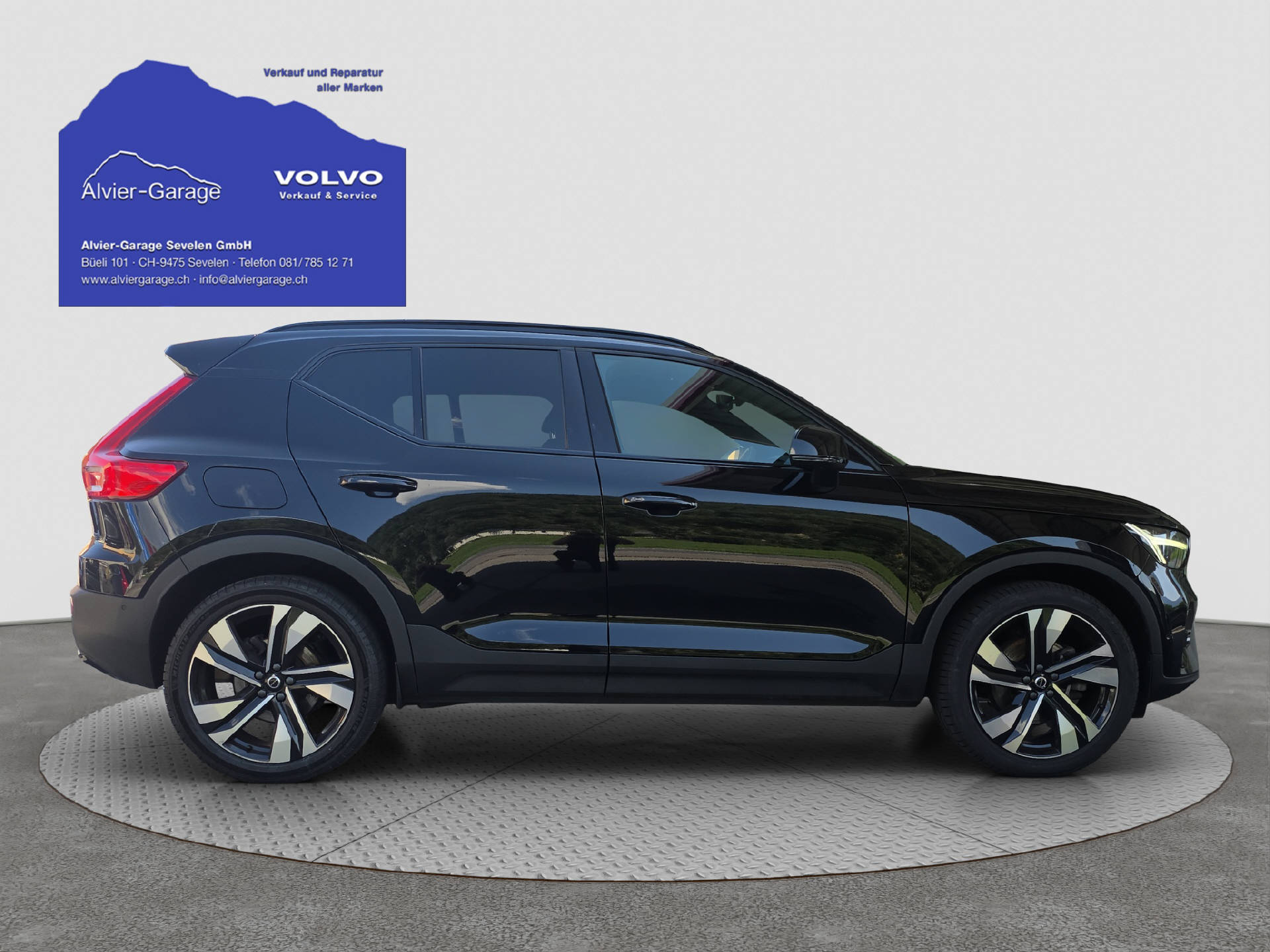VOLVO XC40 B5 Benzin Mild Hybrid AWD Ultimate Dark Geartronic-image-0