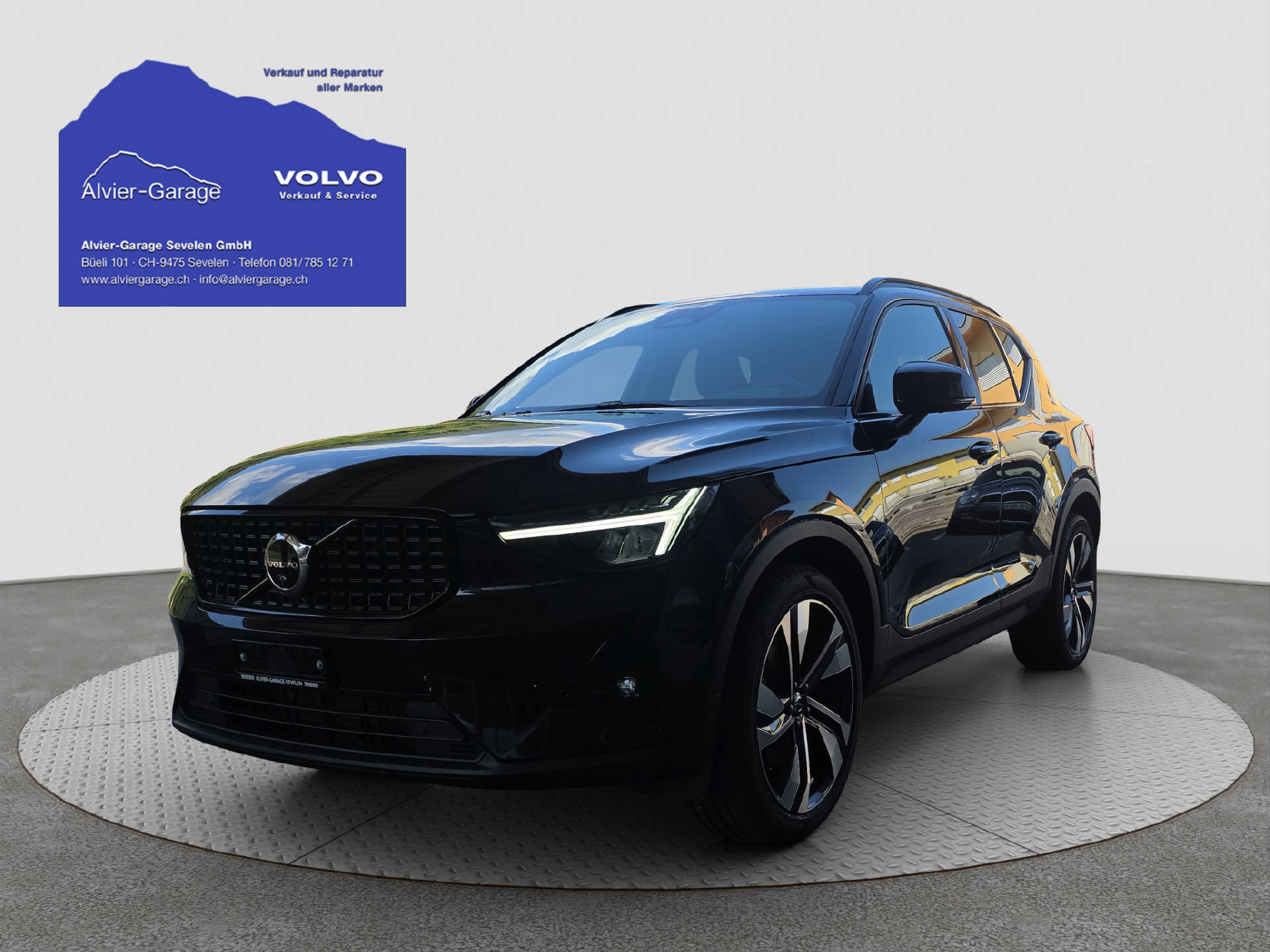 VOLVO XC40 B5 Benzin Mild Hybrid AWD Ultimate Dark Geartronic-image-1