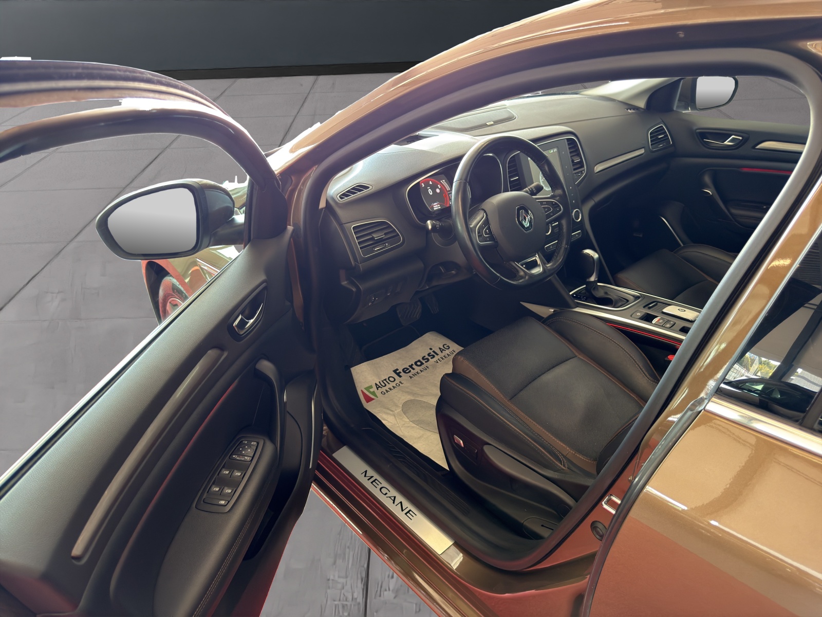 RENAULT Mégane 1.2 16V Turbo Bose EDC-image-26