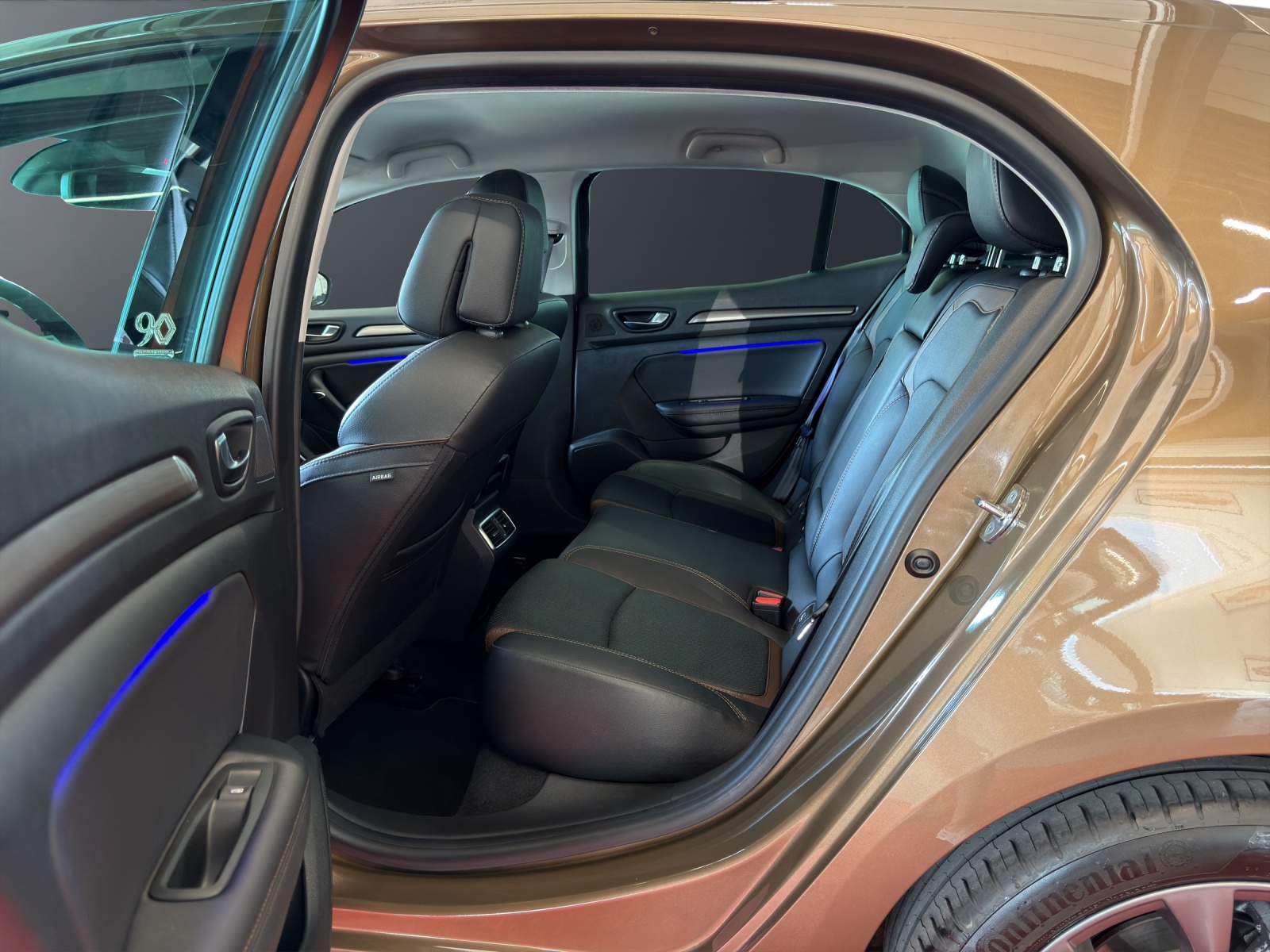 RENAULT Mégane 1.2 16V Turbo Bose EDC-image-13