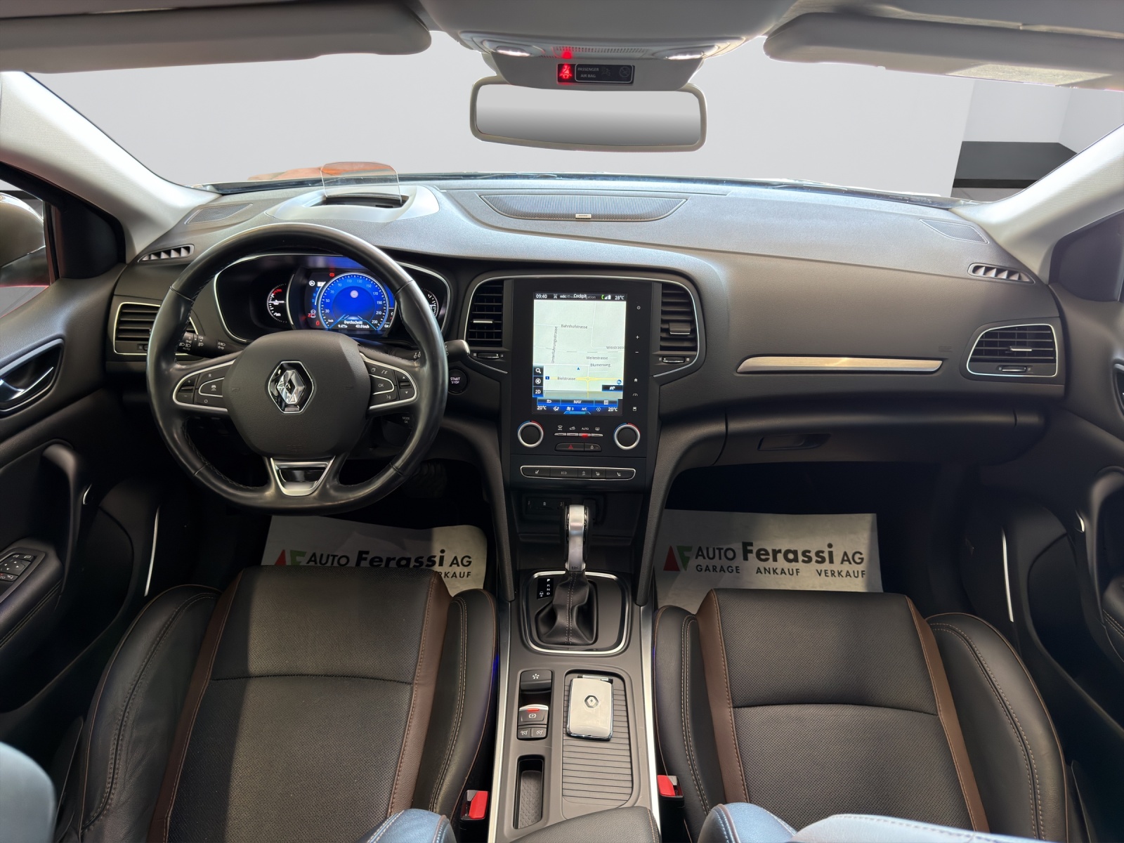 RENAULT Mégane 1.2 16V Turbo Bose EDC-image-11